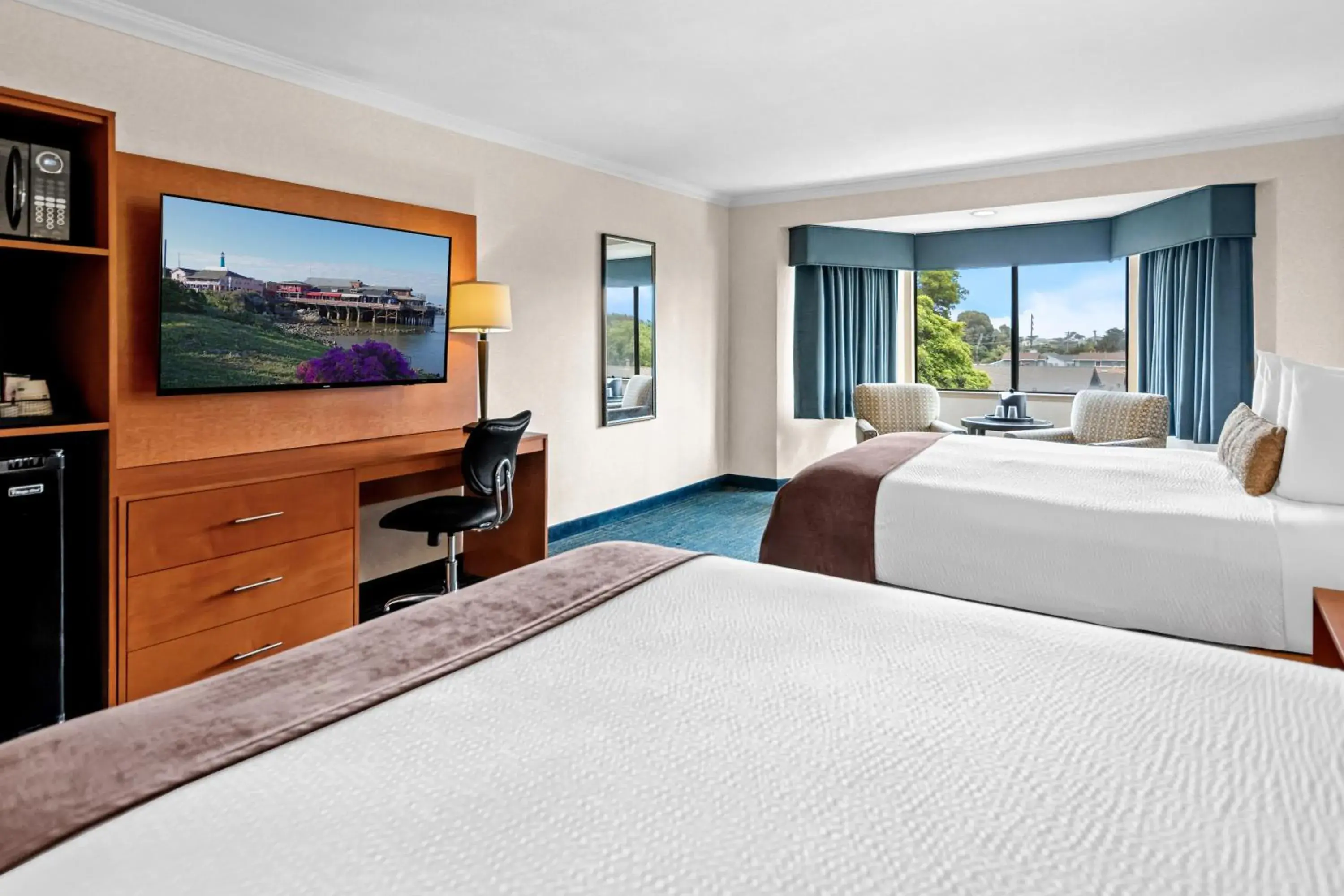 Bedroom, Bed in Best Western De Anza Inn Bedroom, Bed in Best Western De Anza Inn