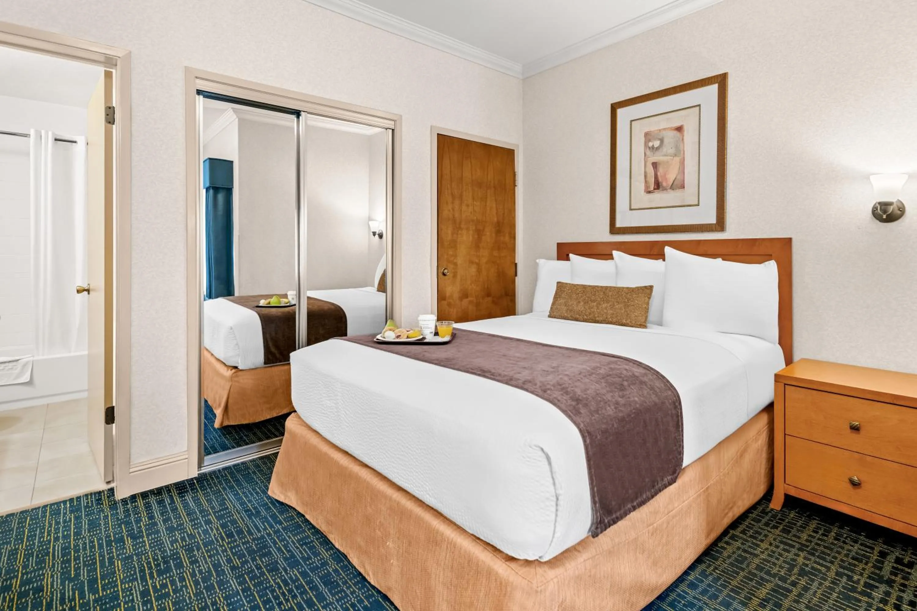 Bedroom, Bed in Best Western De Anza Inn