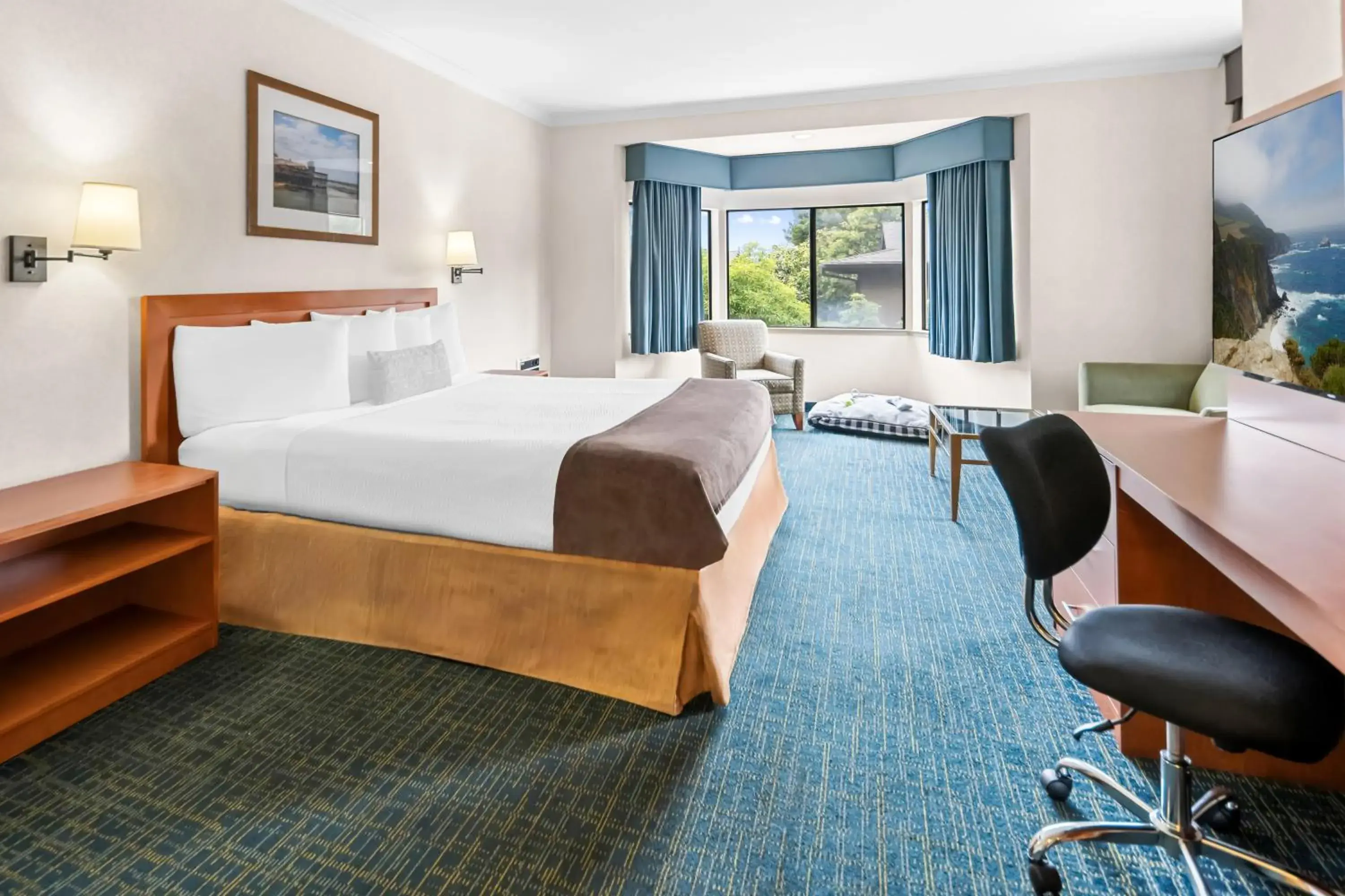 Bedroom, Bed in Best Western De Anza Inn Bedroom, Bed in Best Western De Anza Inn