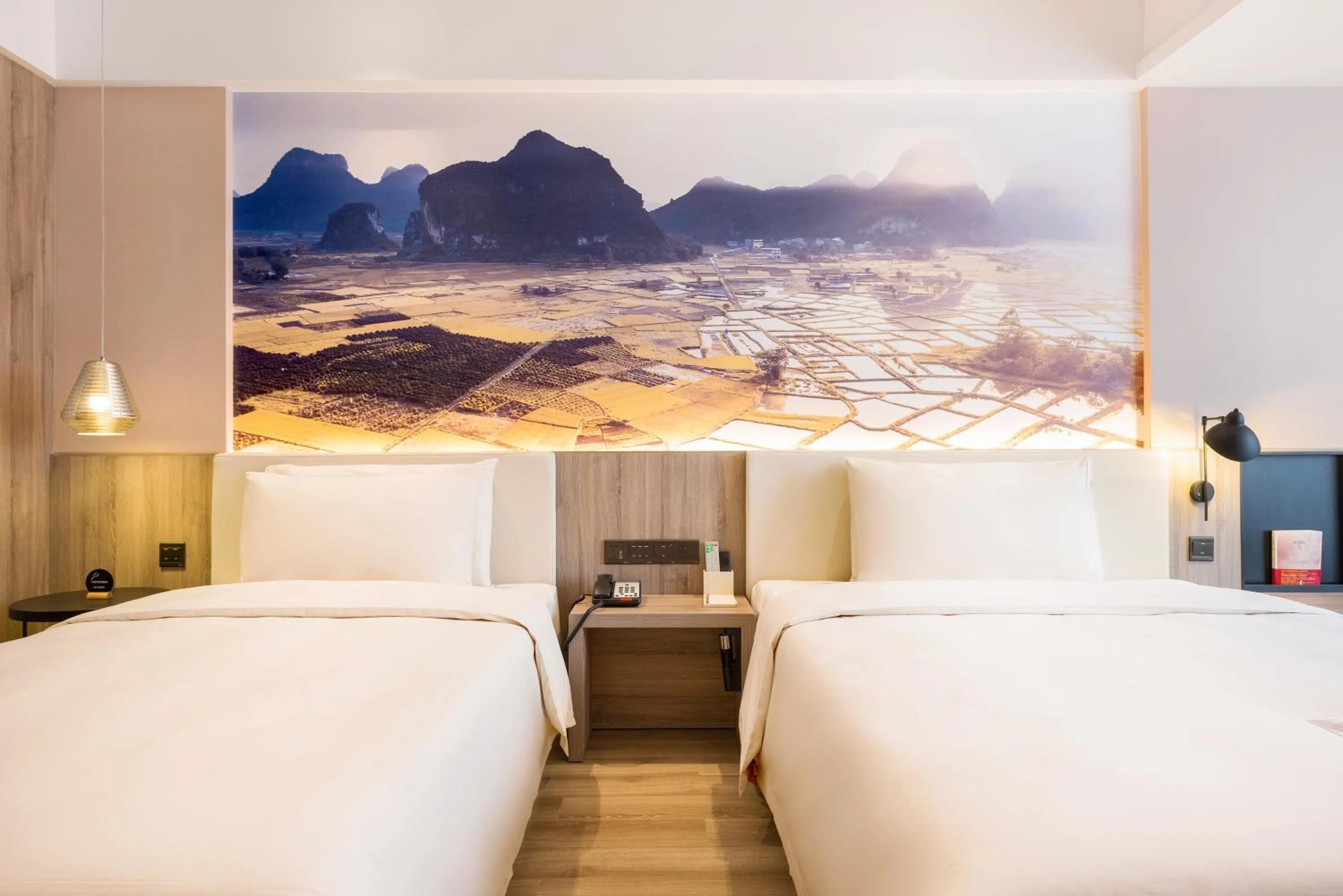 Bed in Atour Hotel Guilin North Railway Station