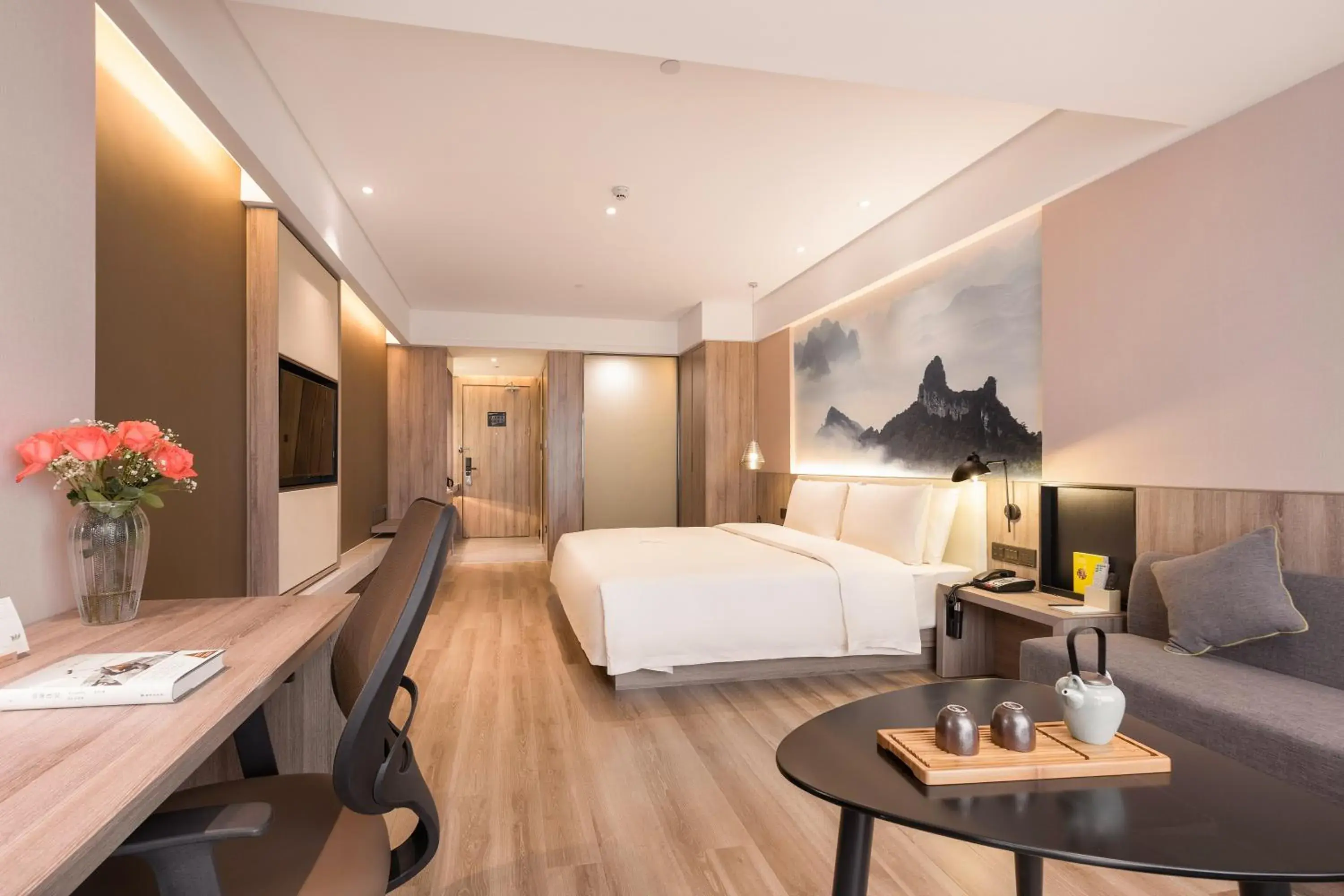 Bed in Atour Hotel Guilin North Railway Station Bed in Atour Hotel Guilin North Railway Station