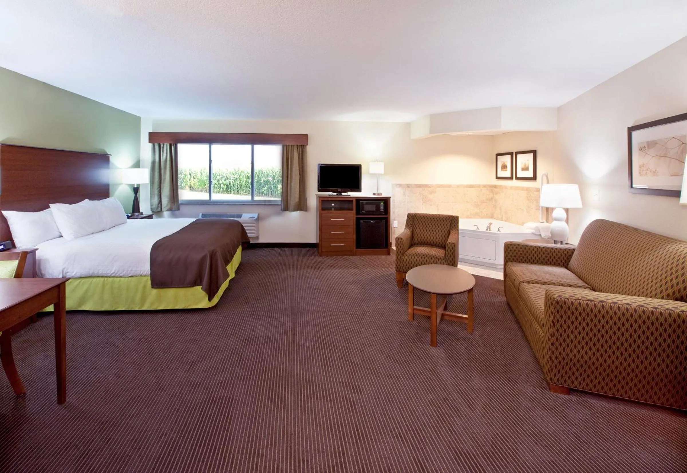Photo of the whole room, Bed in AmericInn by Wyndham Osage