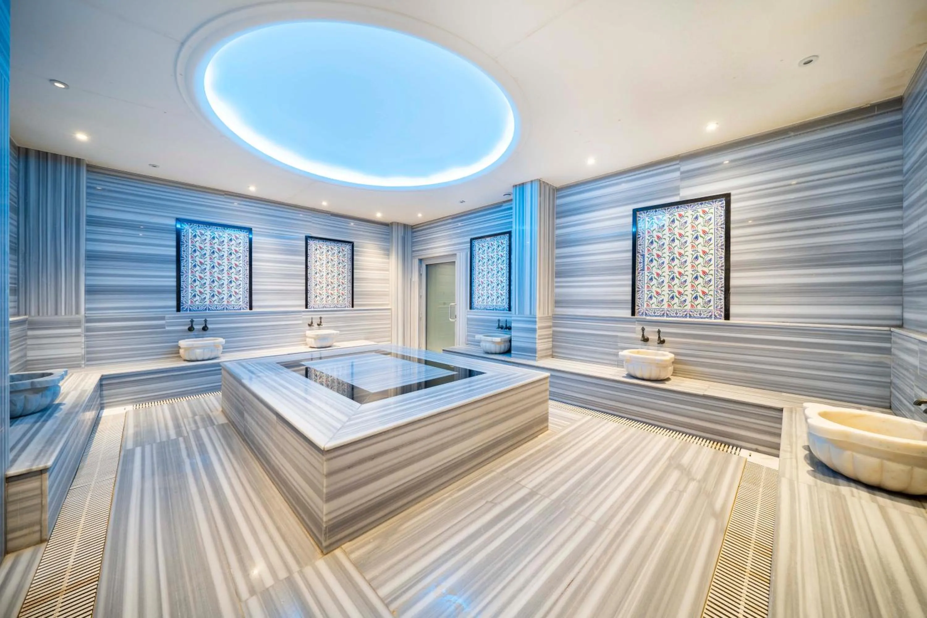 Bed in Mogons Exclusive Hotel