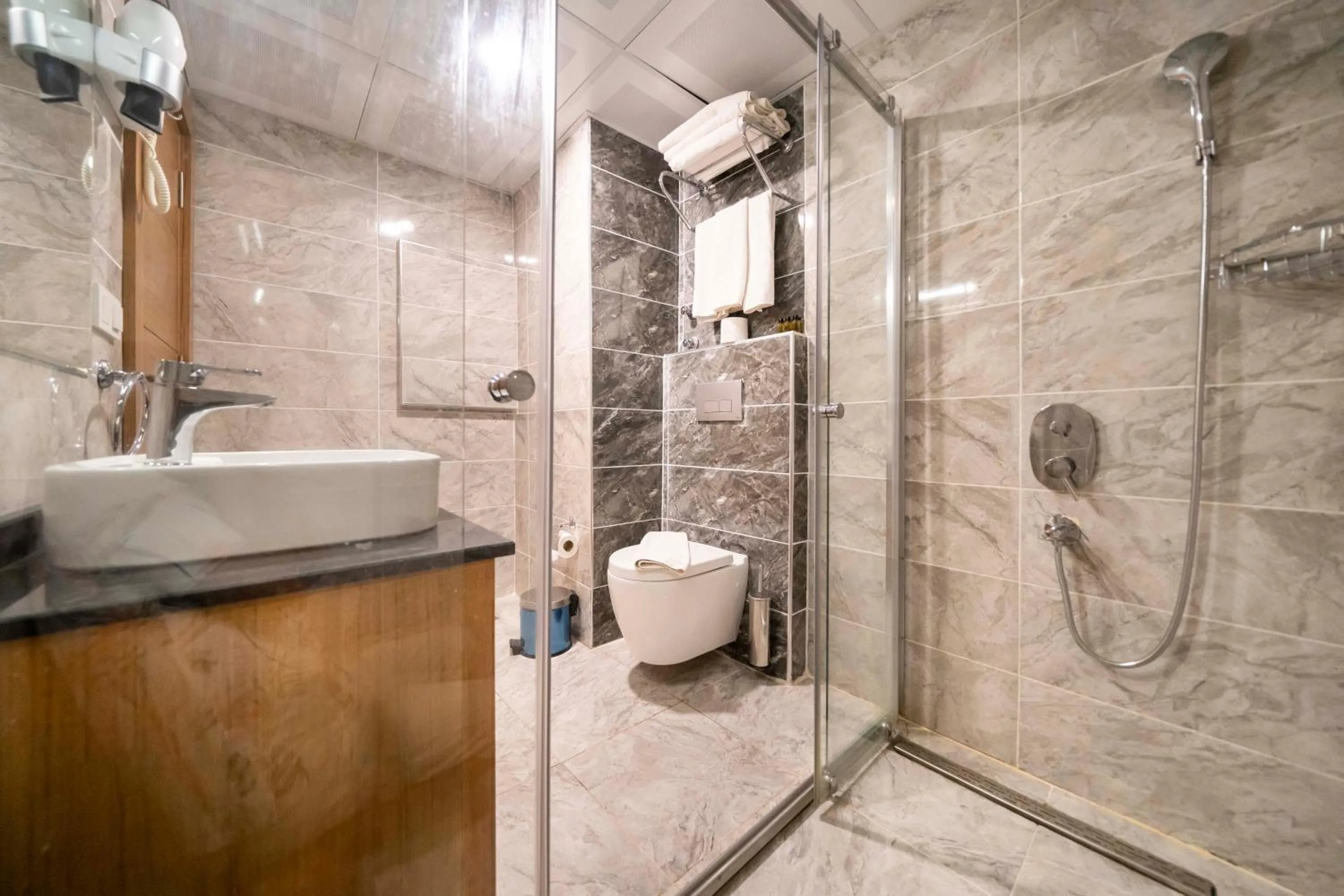 Mogons Exclusive Hotel
