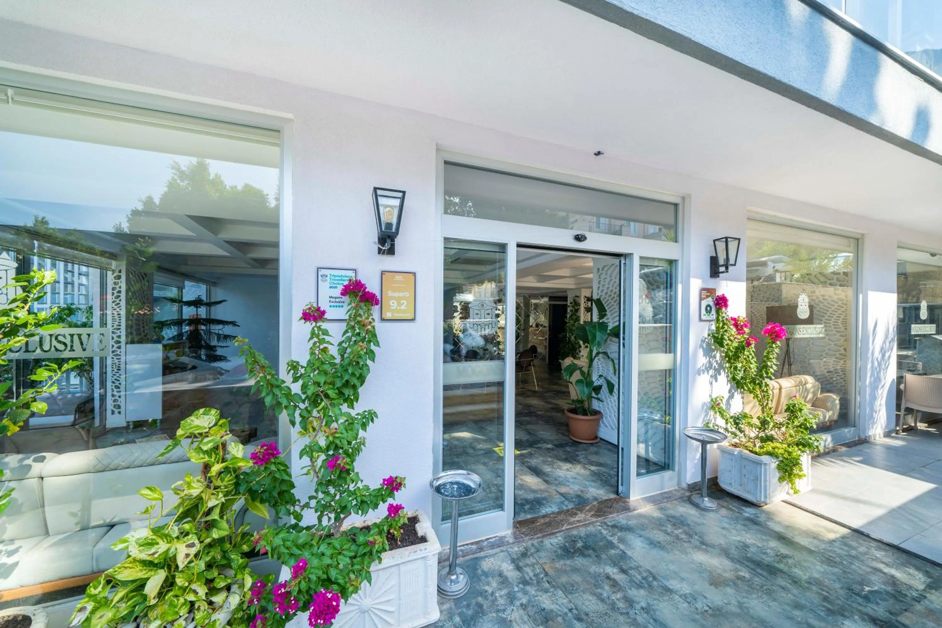 Mogons Exclusive Hotel