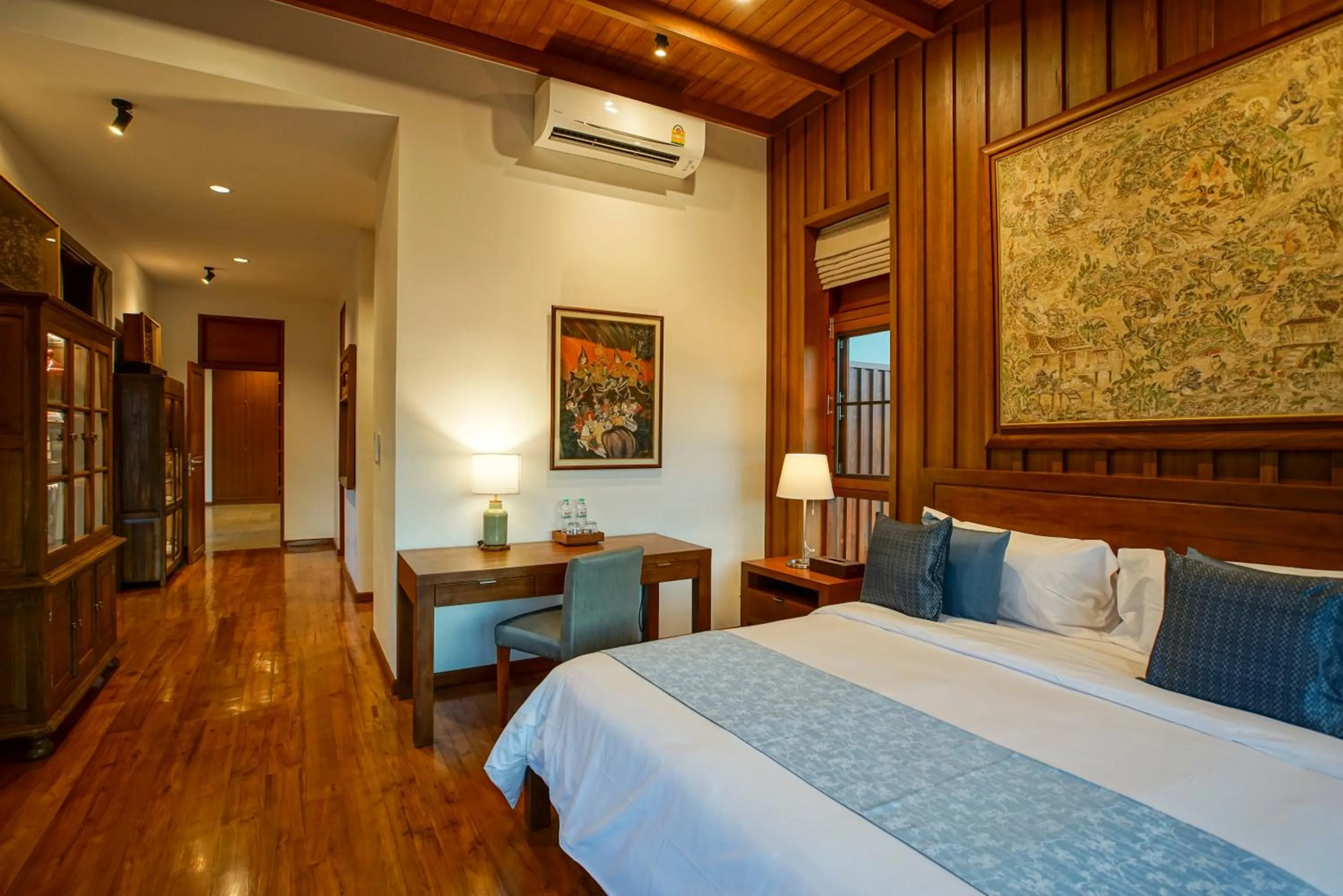 Photo of the whole room, Bed in Mae Rim Grace