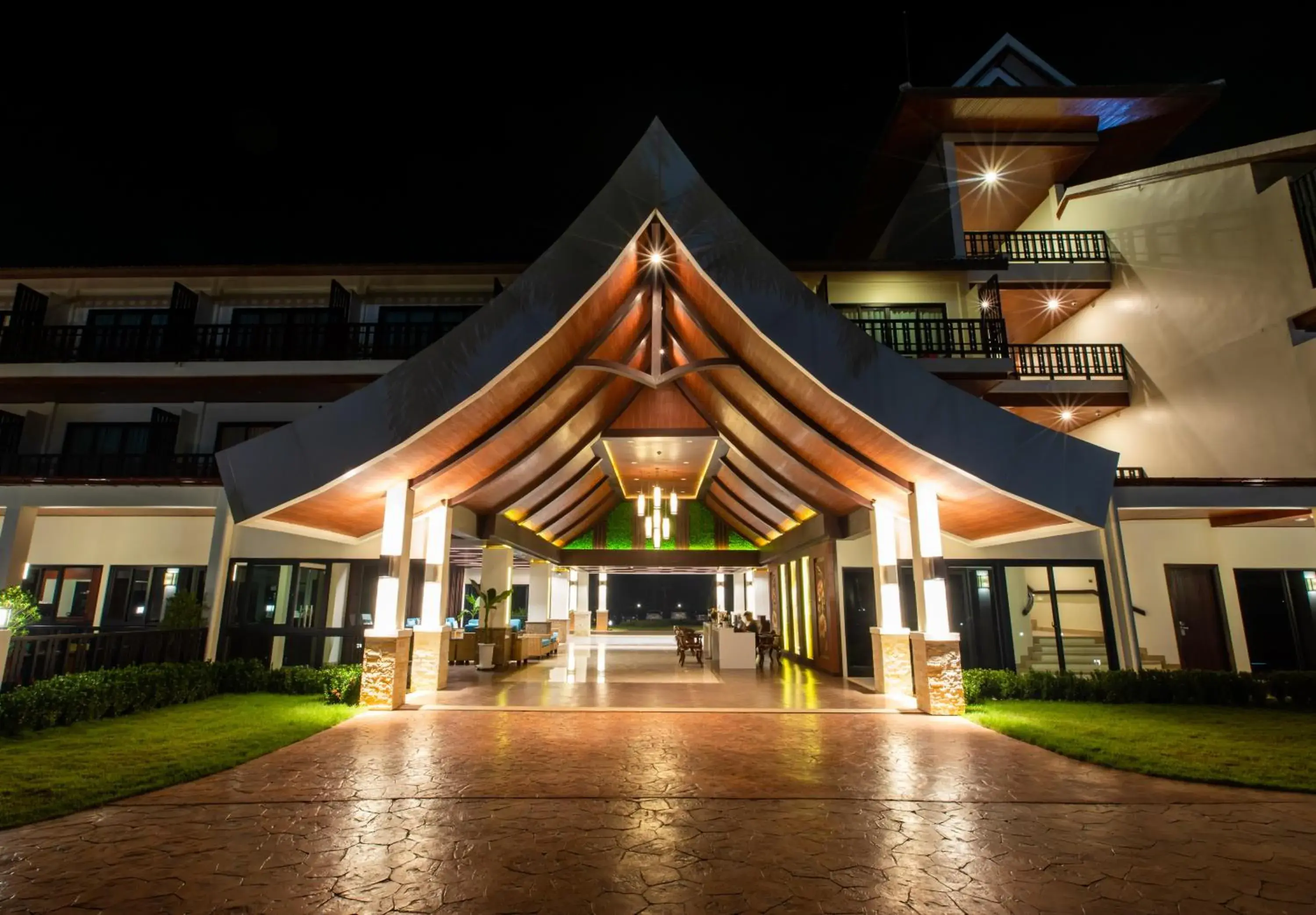 Facade/entrance in Tmark Resort Vangvieng Facade/entrance in Tmark Resort Vangvieng