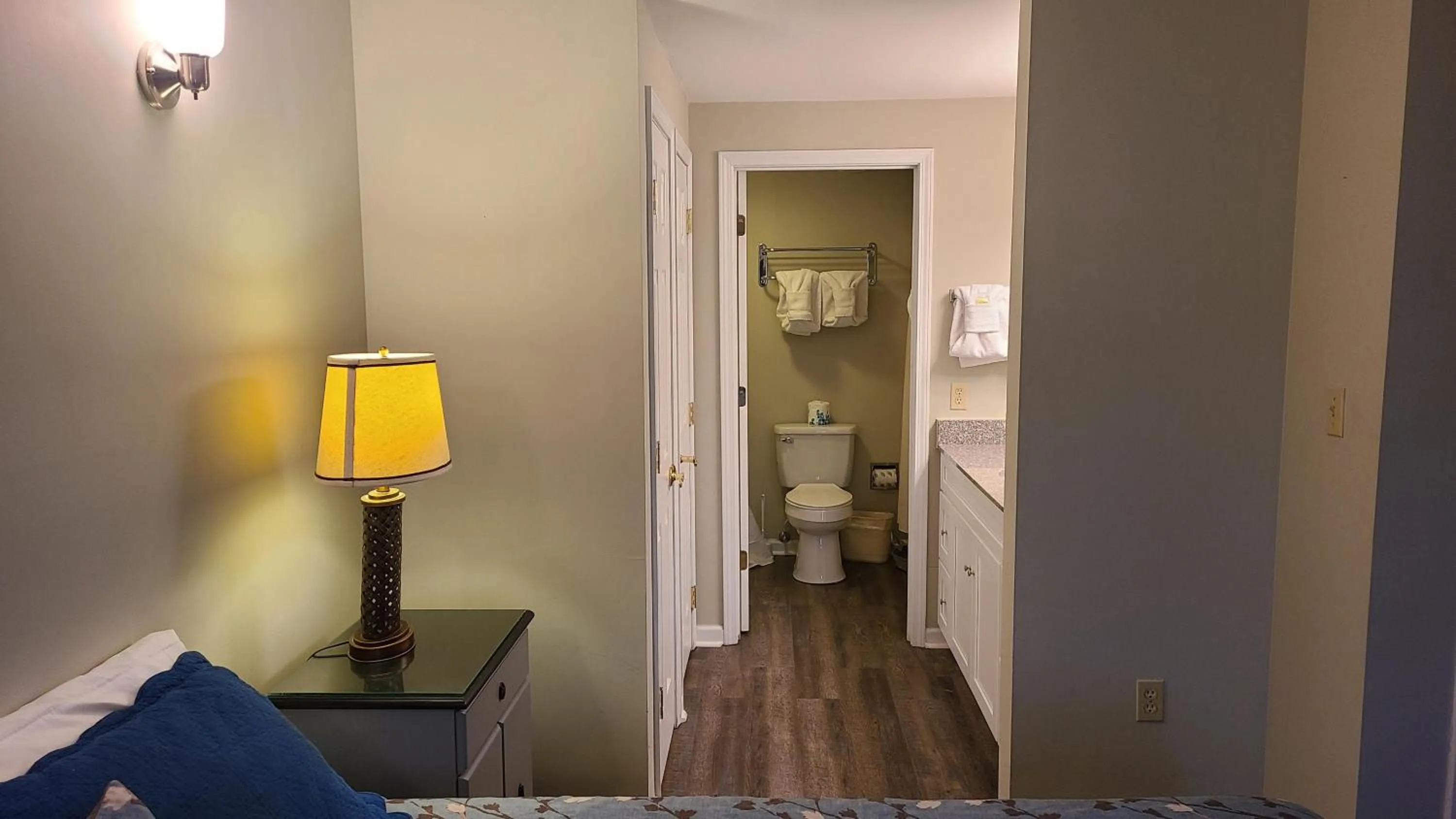 Bed in Gatlinburg Chateau Condo 506