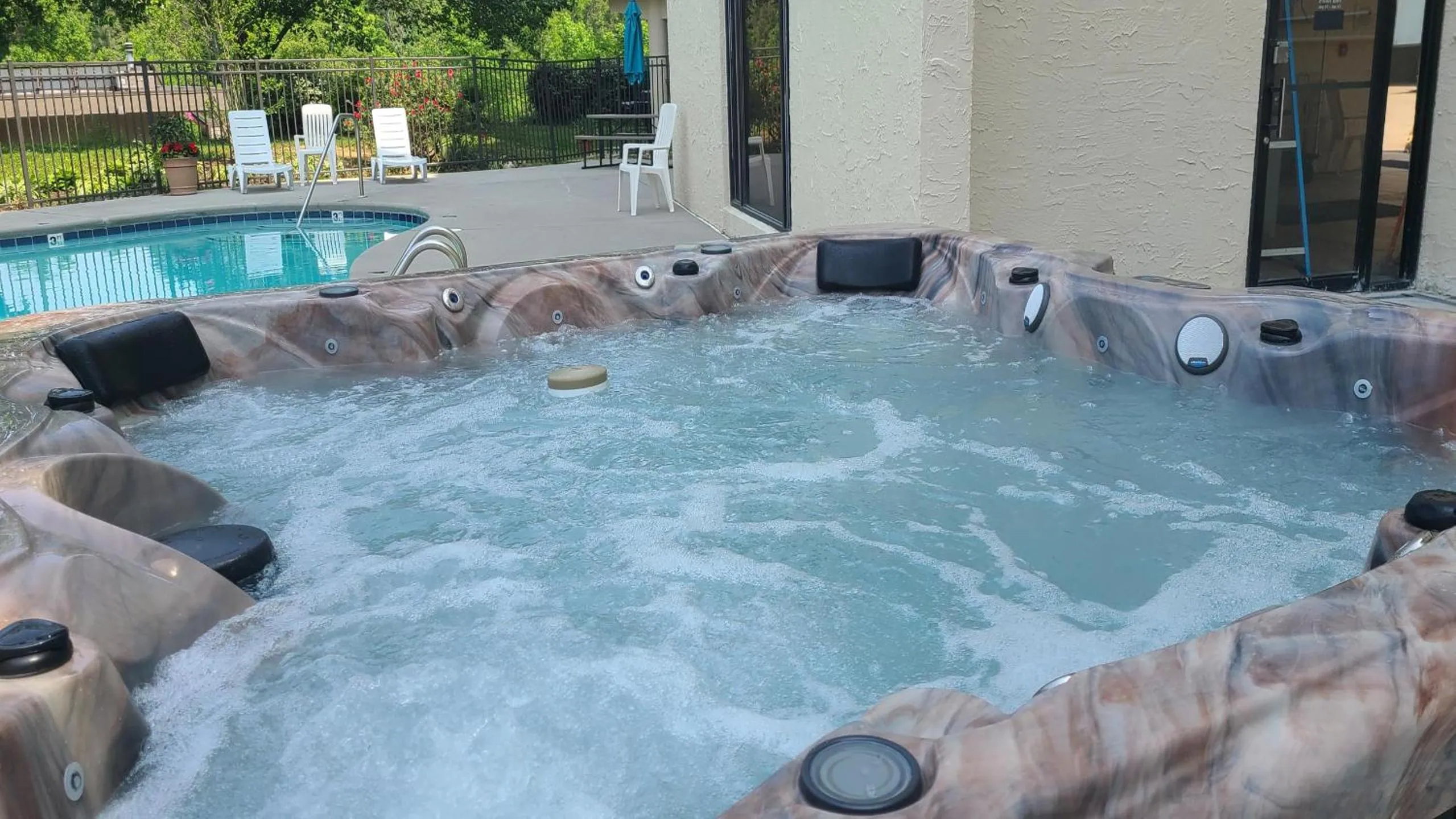 Gatlinburg Chateau Condo 506