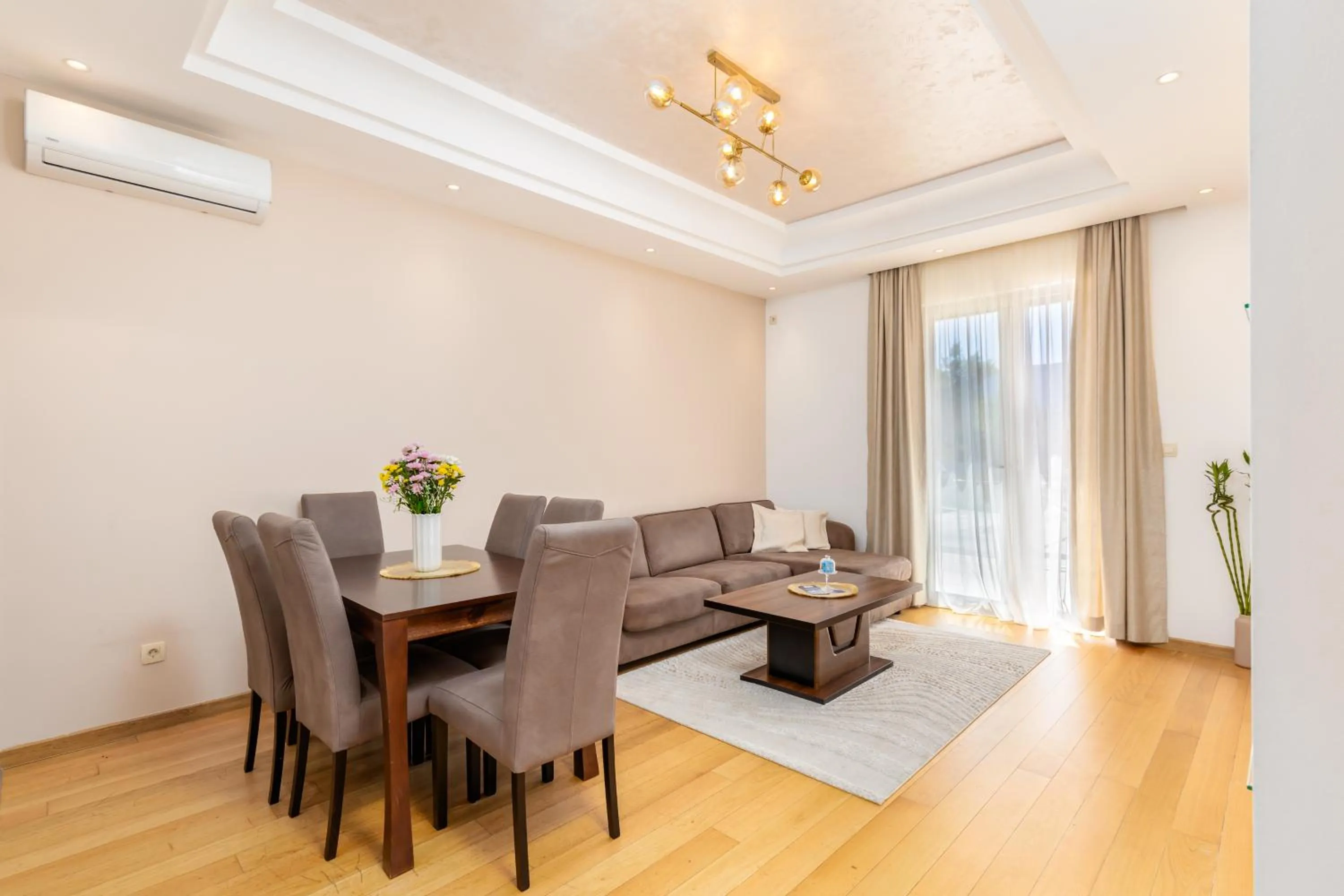 Living room in Apart hotel M S KATUNJANIN