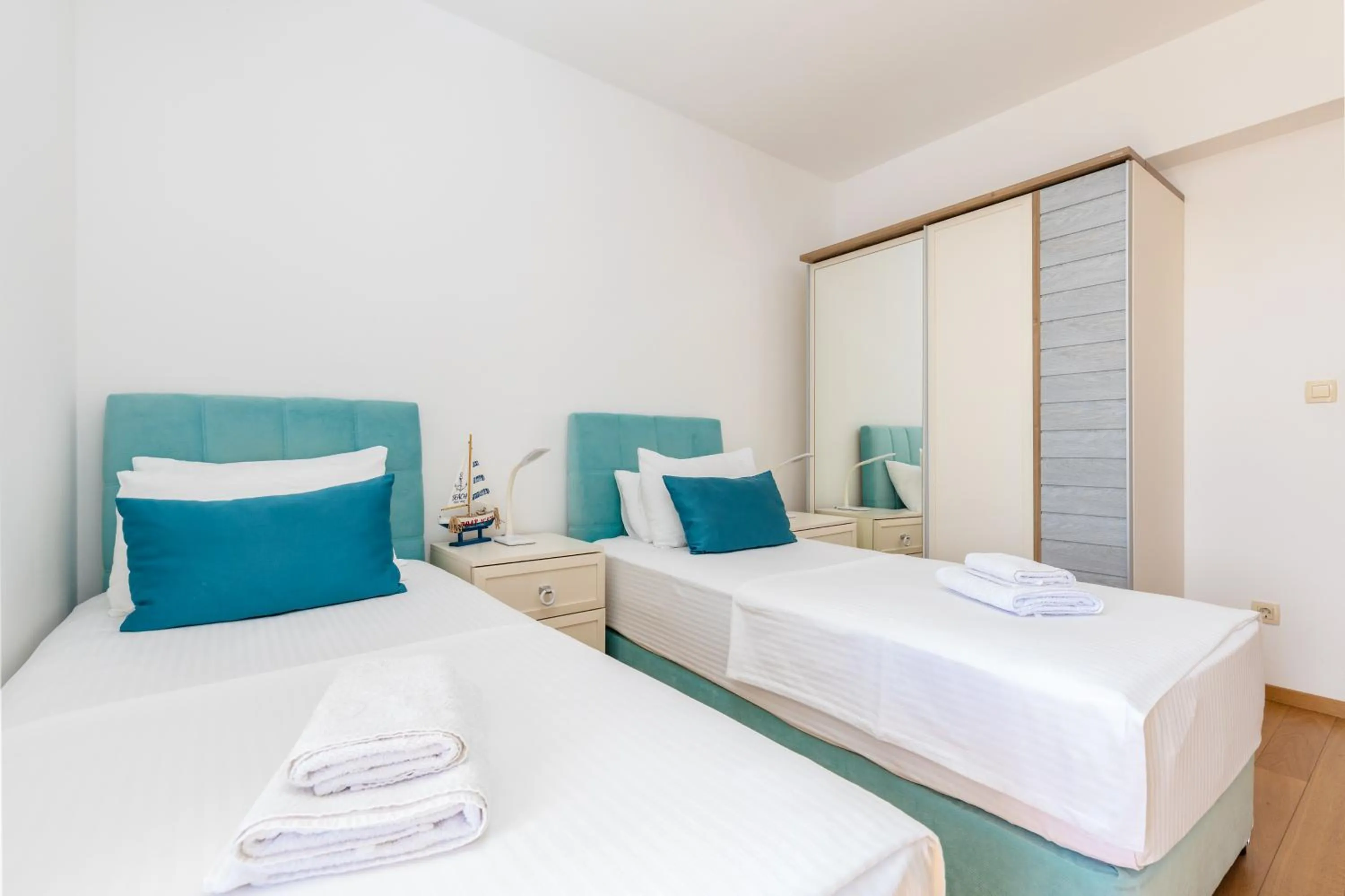 Bed in Apart hotel M S KATUNJANIN