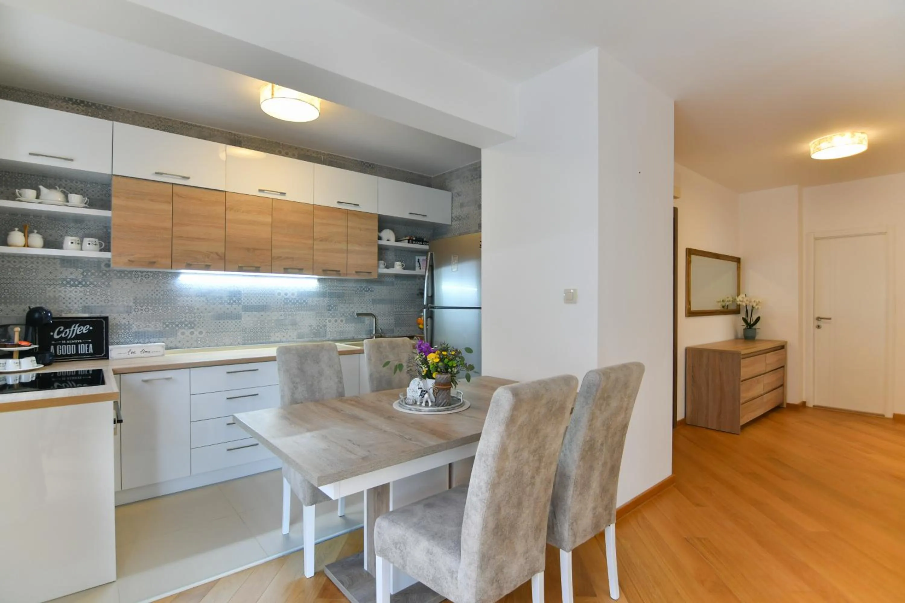 Property building in Apart hotel M S KATUNJANIN