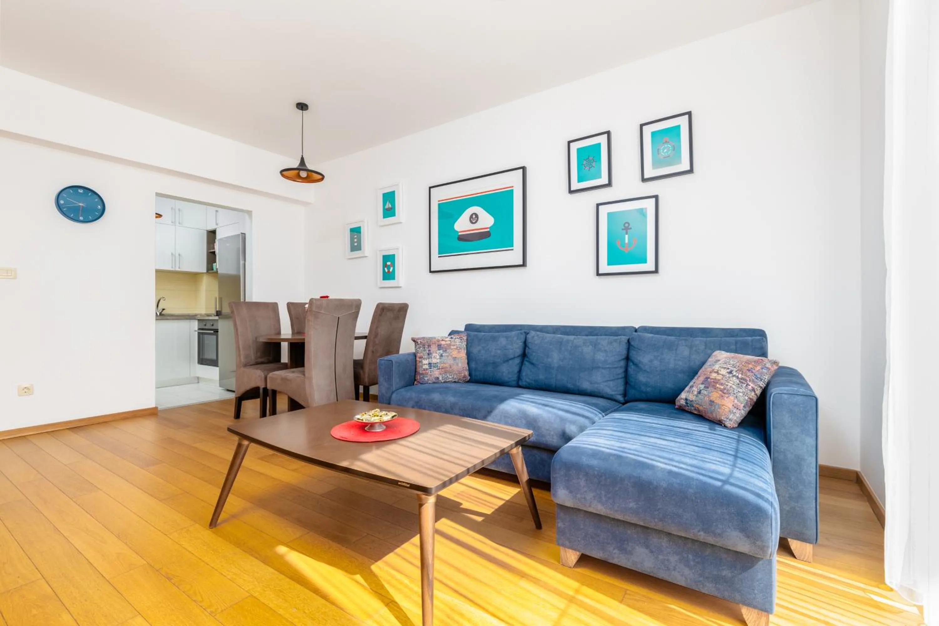 Kitchen or kitchenette in Apart hotel M S KATUNJANIN