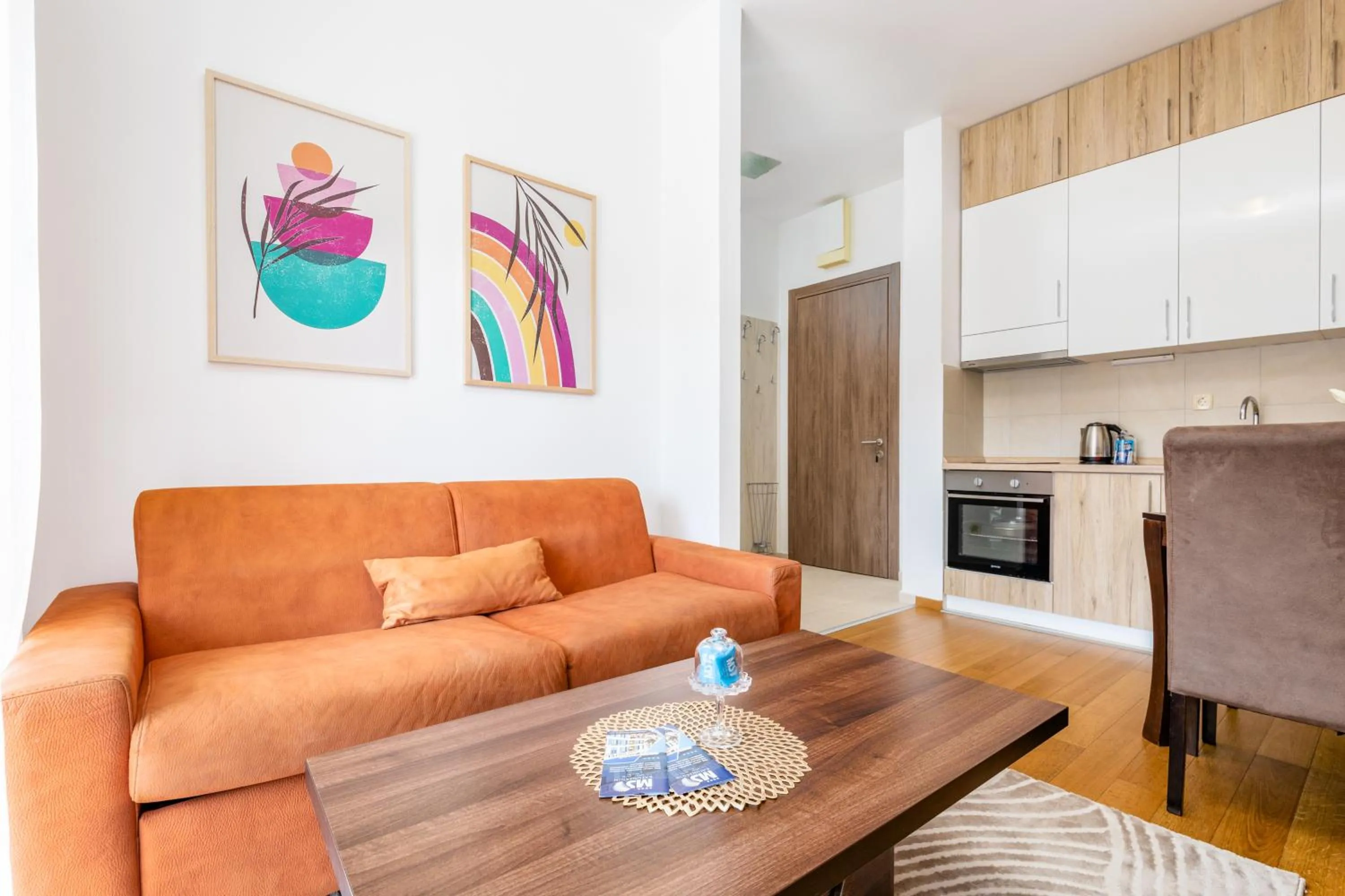 Kitchen or kitchenette in Apart hotel M S KATUNJANIN