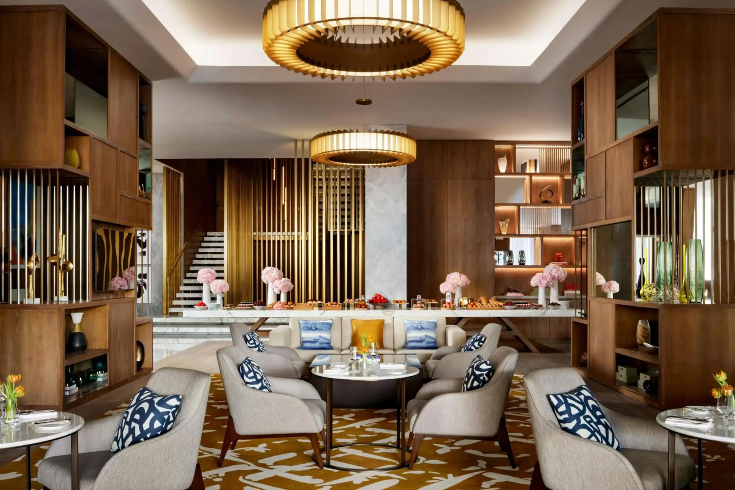 Lounge or bar in Atlantis The Royal Lounge or bar in Atlantis The Royal