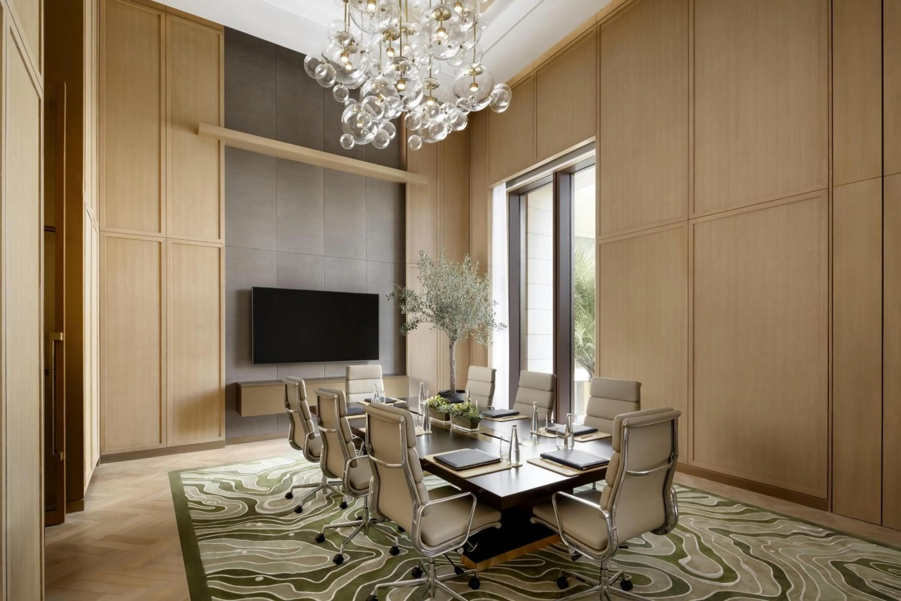 Business facilities in Atlantis The Royal