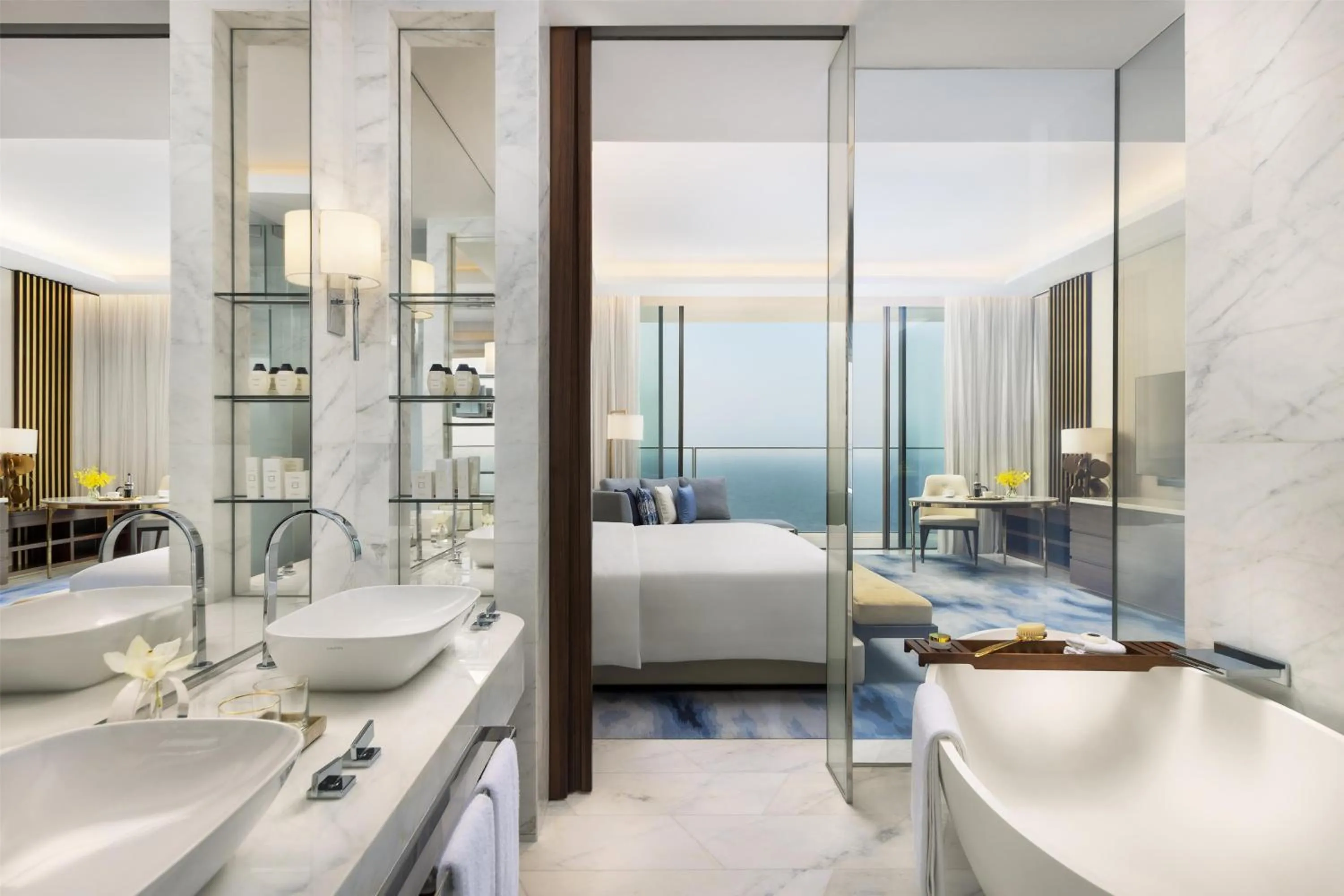 Bathroom in Atlantis The Royal