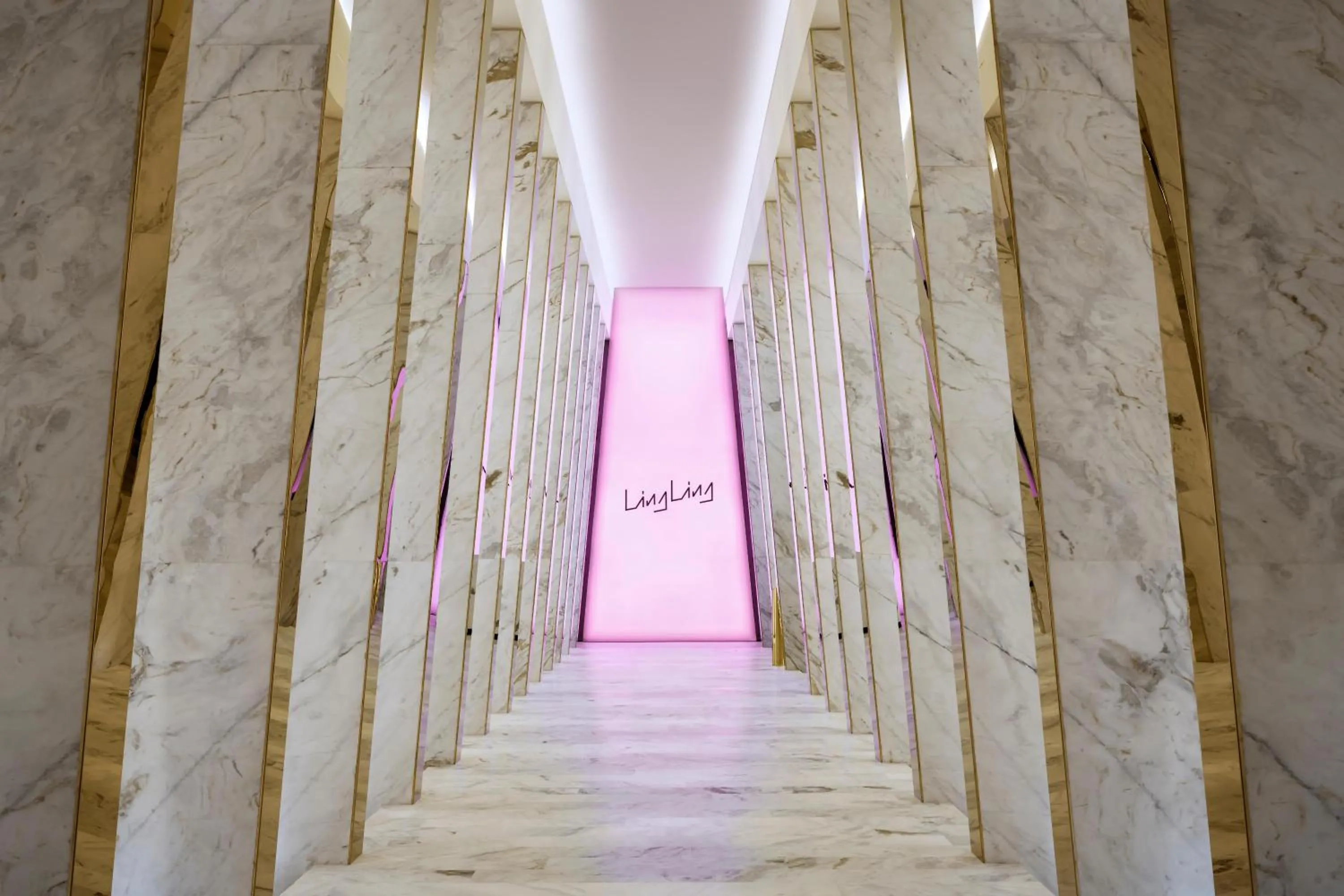 Restaurant/places to eat in Atlantis The Royal