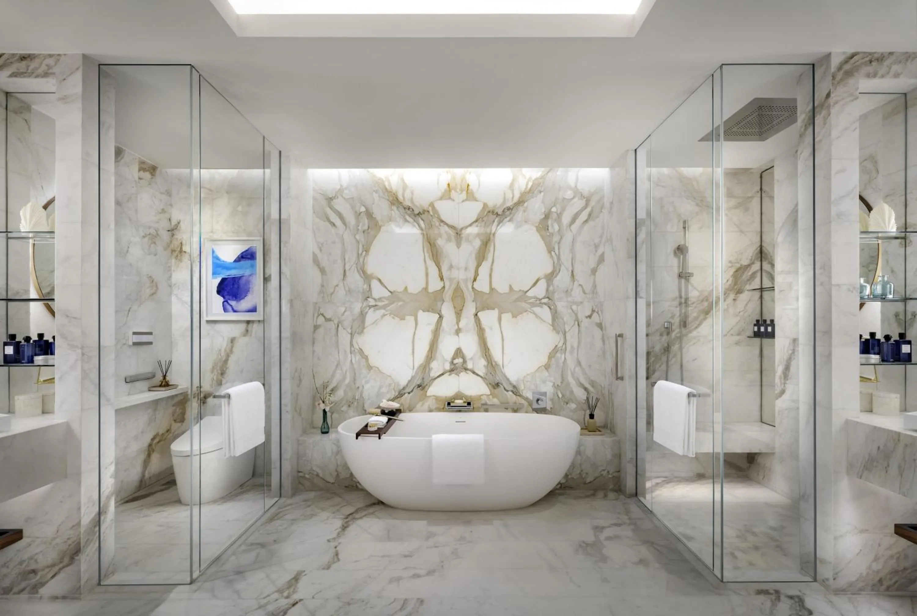 Other in Atlantis The Royal