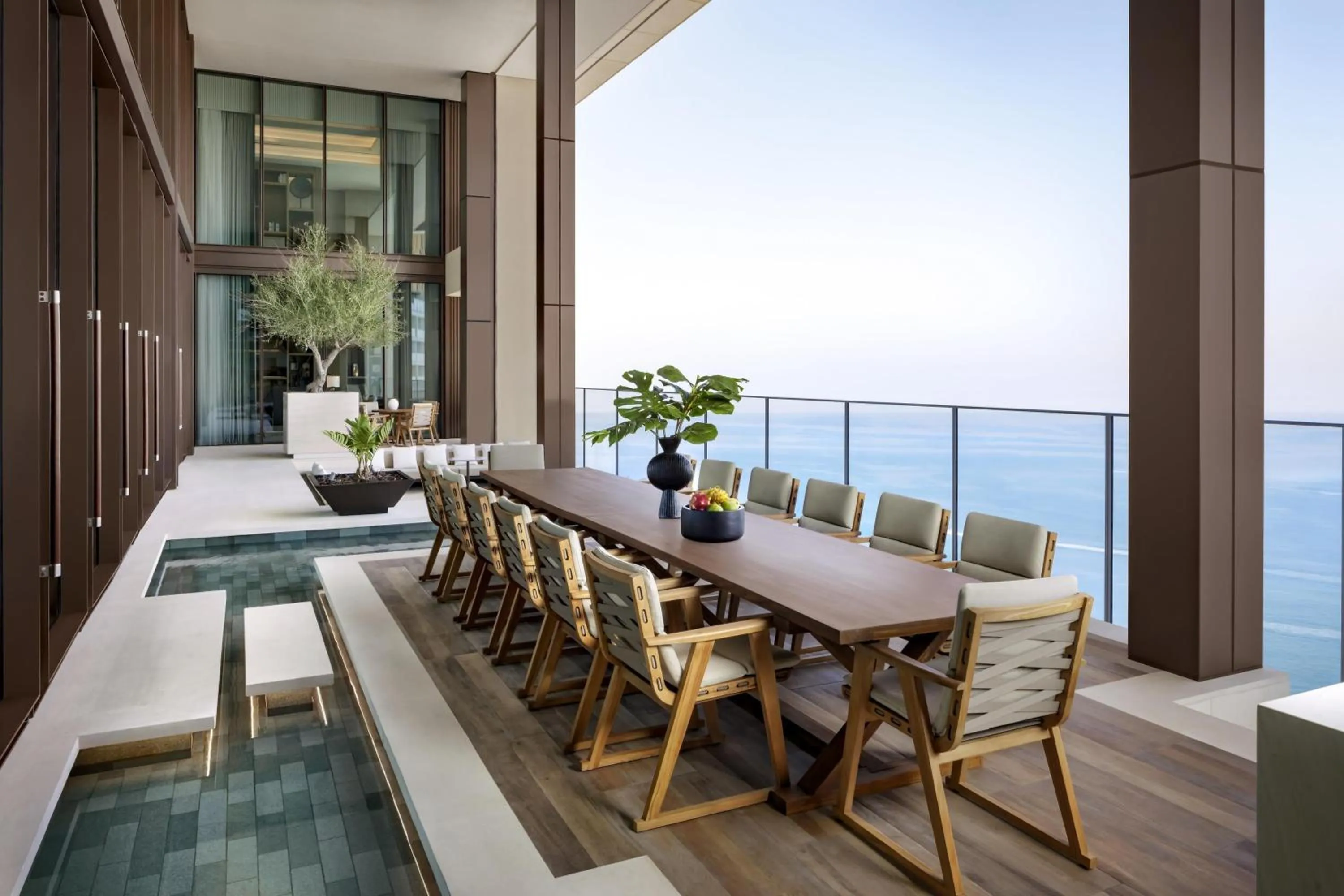 Other in Atlantis The Royal