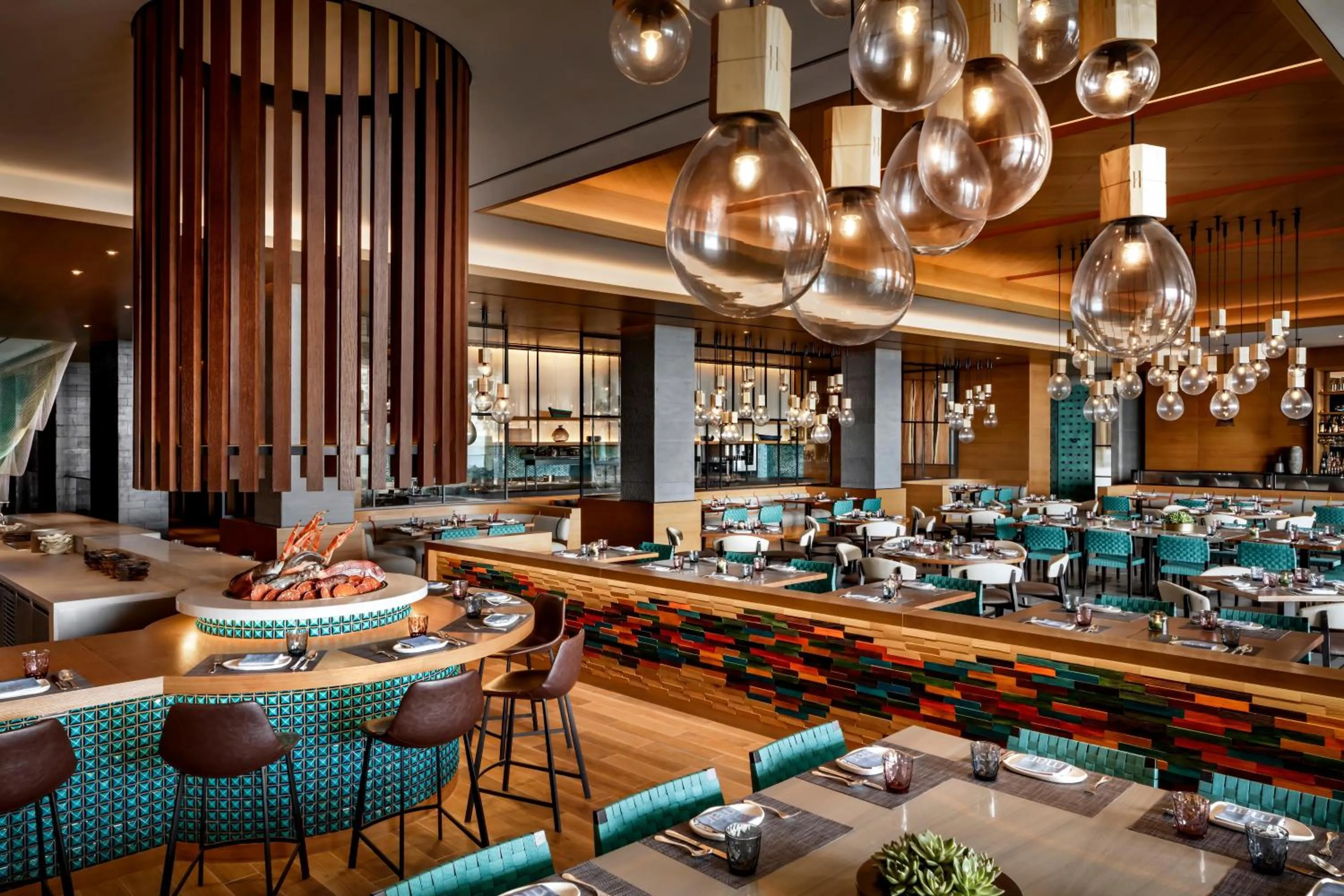 Restaurant/places to eat in Atlantis The Royal