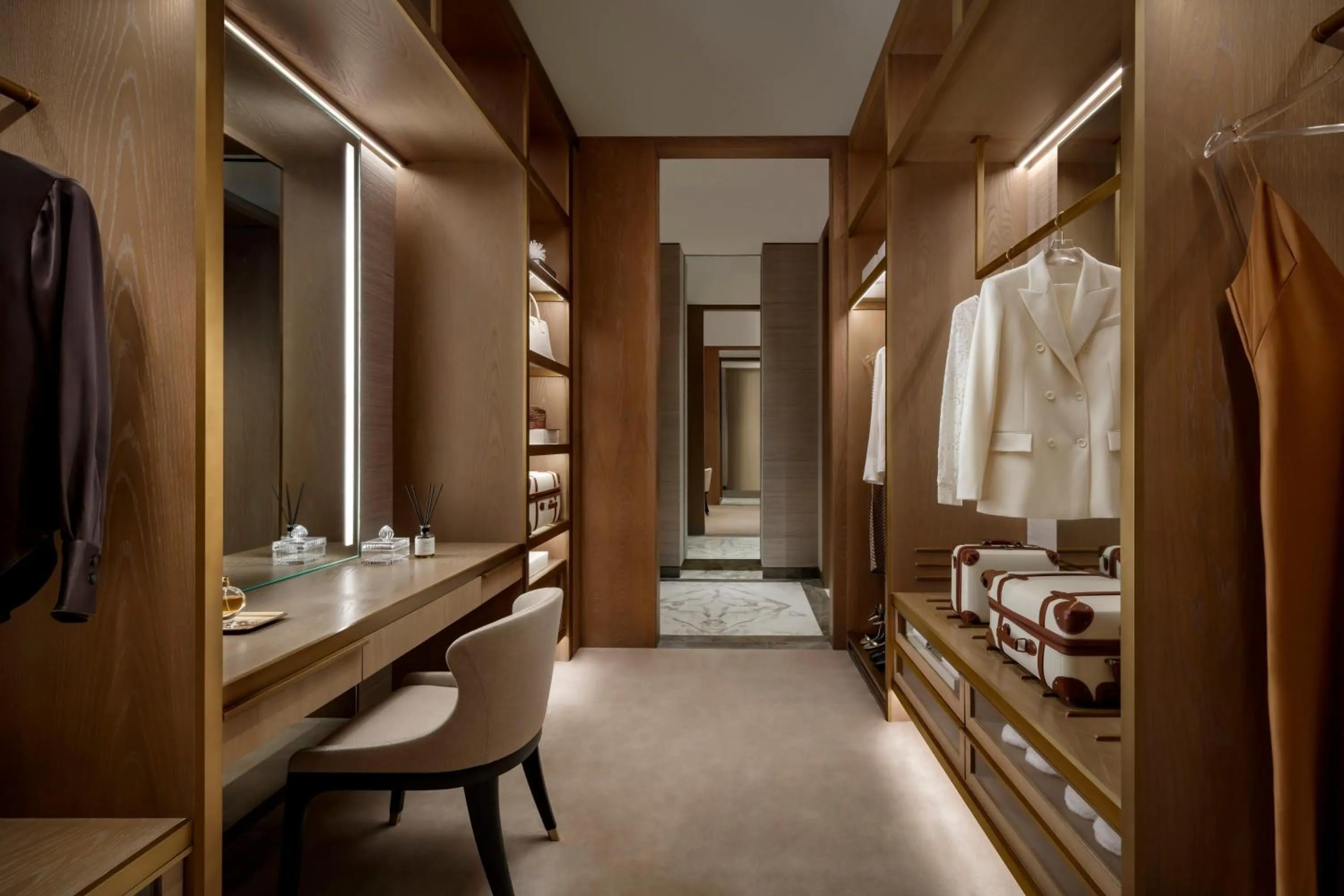 Photo of the whole room, Bed in Atlantis The Royal