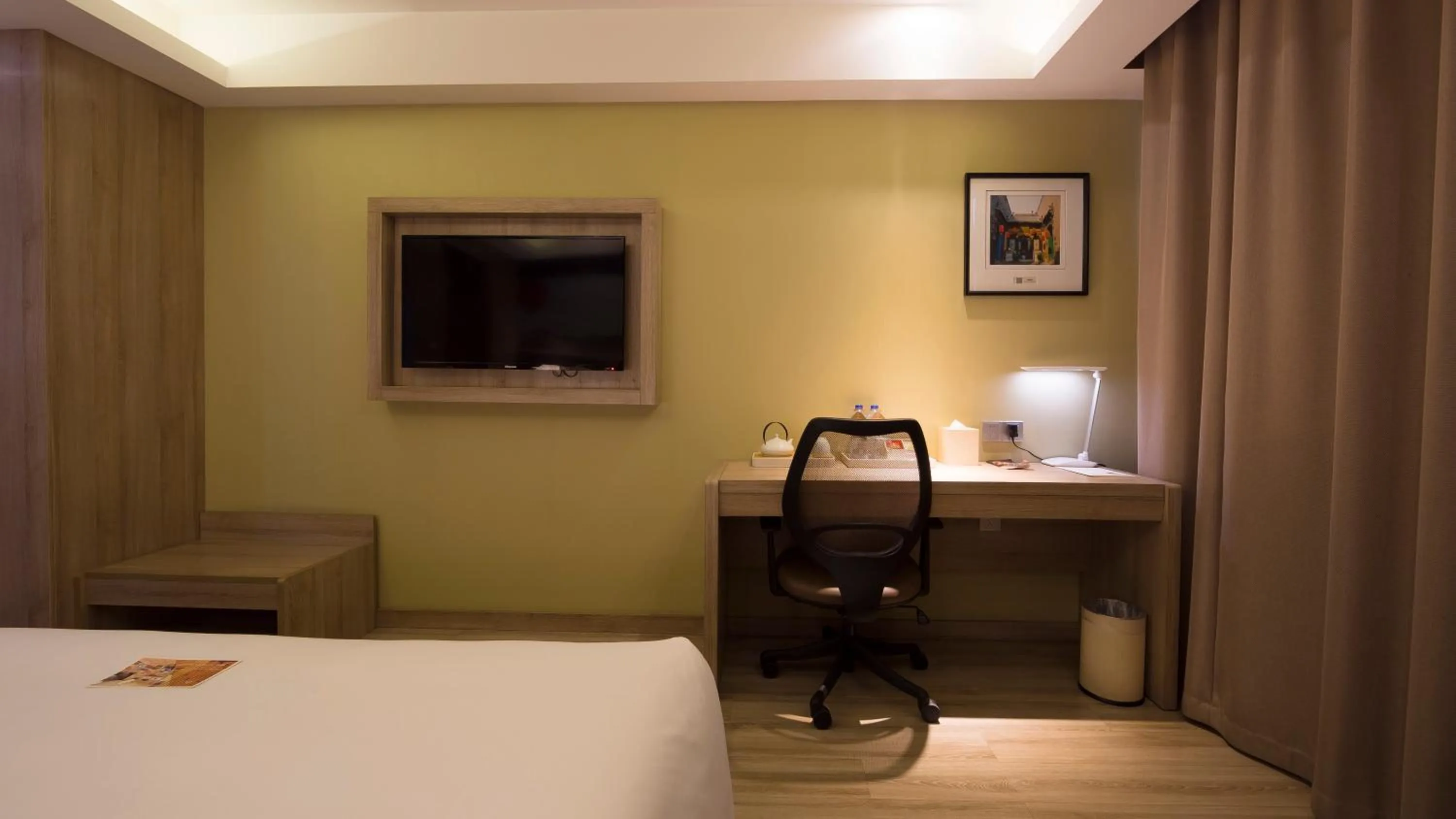 Bed in Atour Hotel (Taiyuan Zonggai Shifanqu)