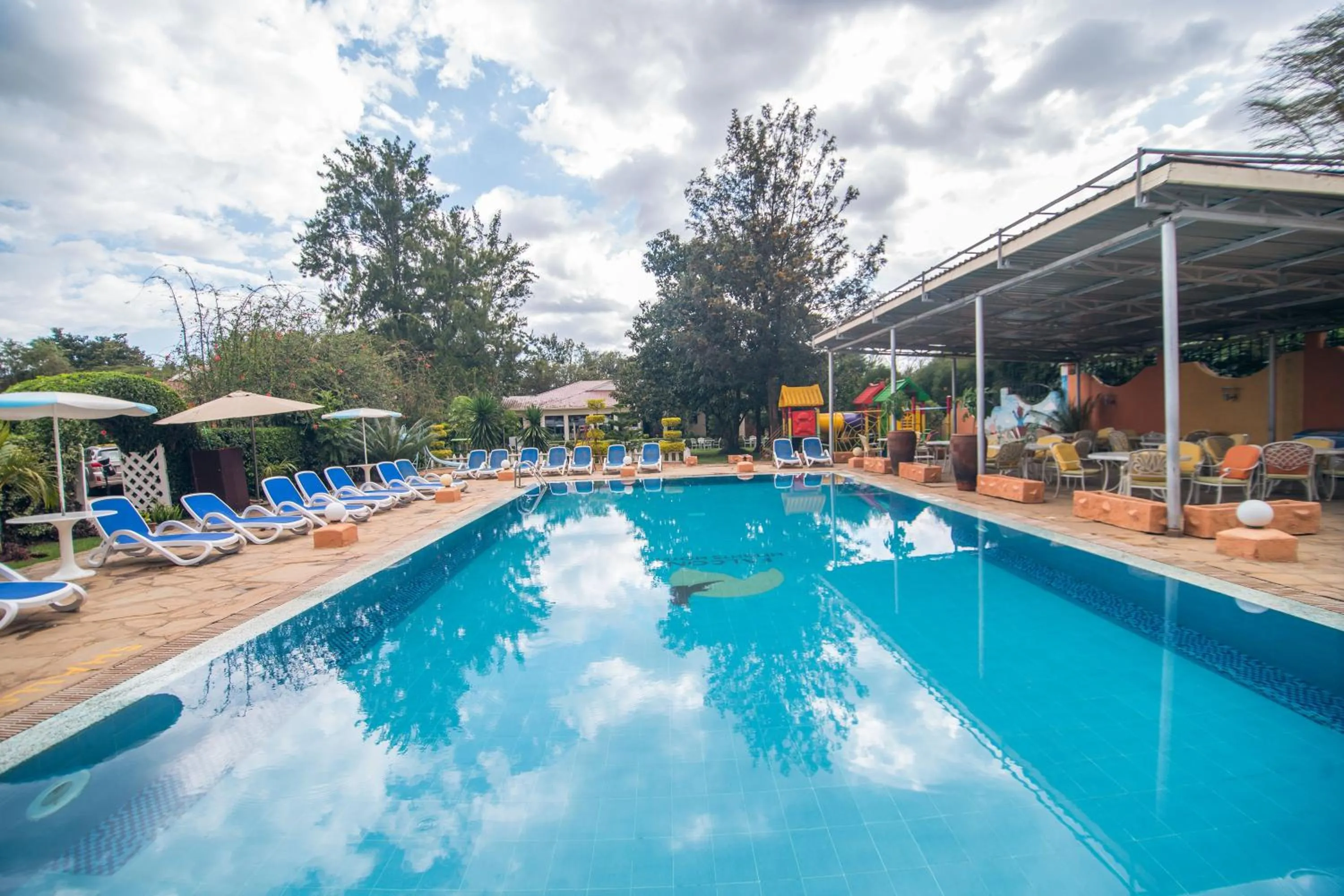 Swimming pool in Falcon Heights Hotel