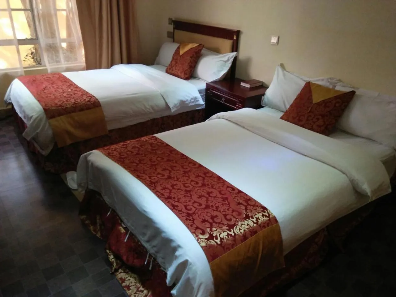 Photo of the whole room, Bed in Falcon Heights Hotel