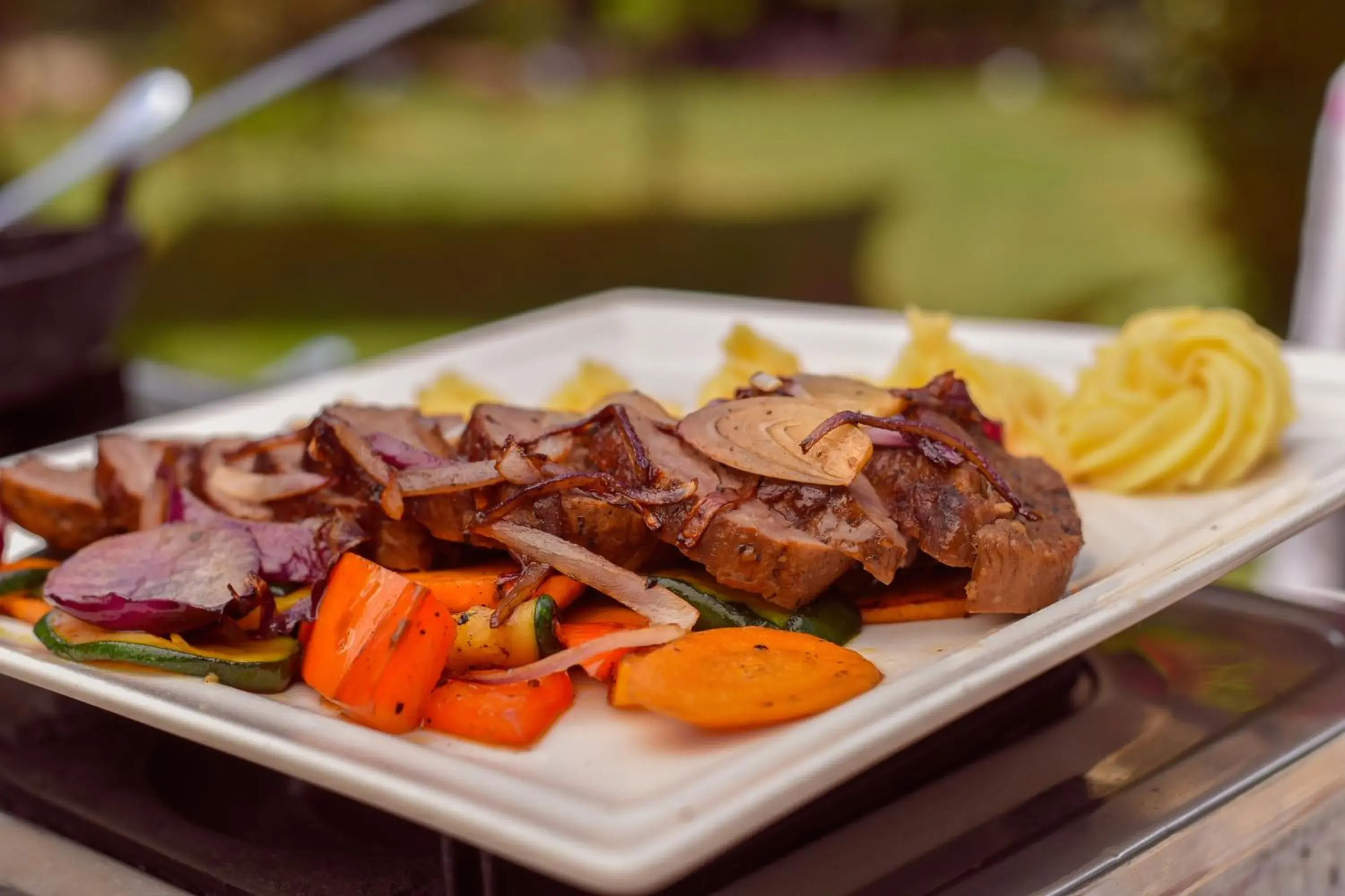 Food in Falcon Heights Hotel Food in Falcon Heights Hotel