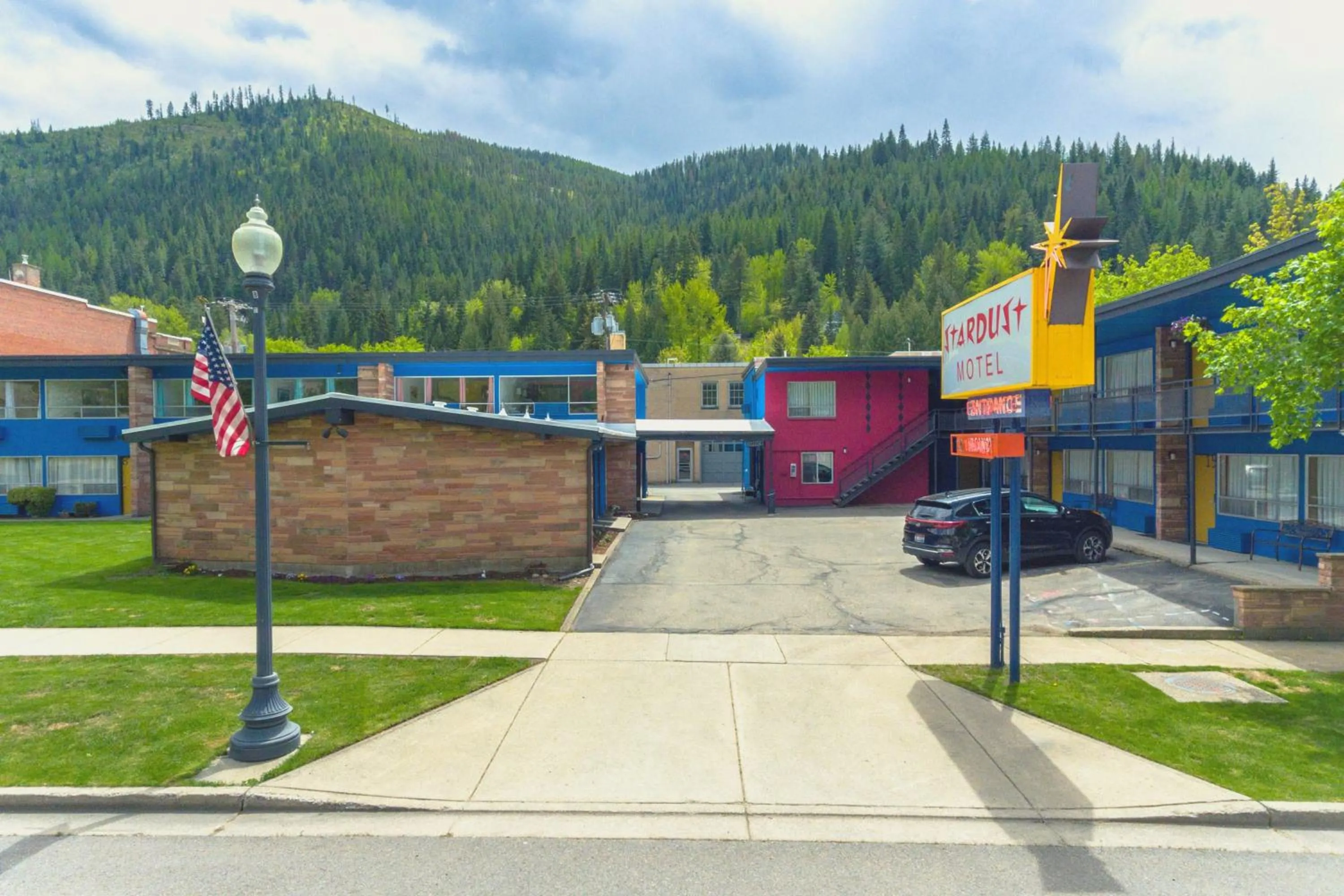 Property building in Stardust Motel Wallace