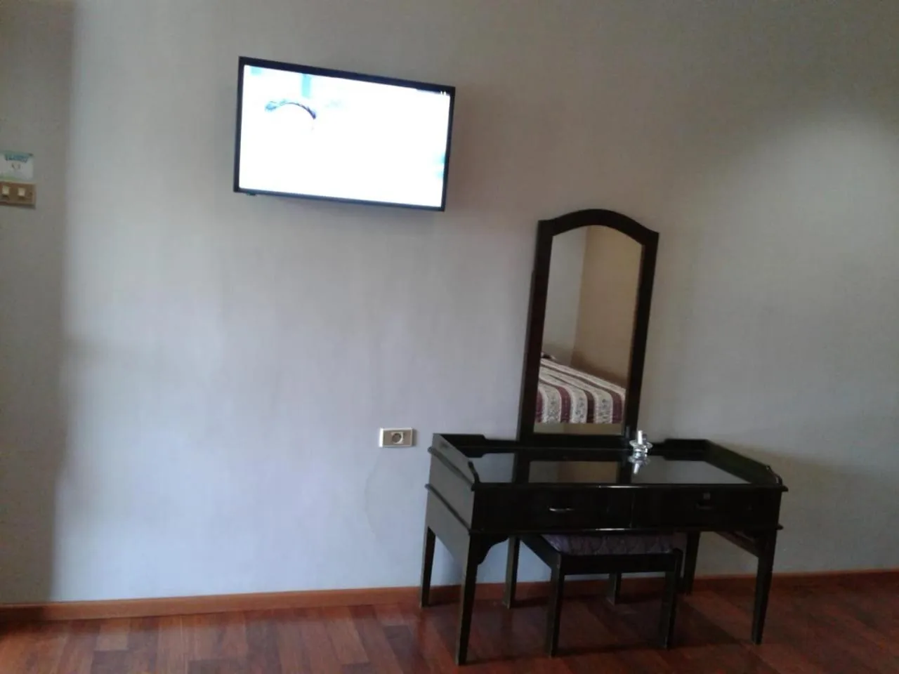 TV and multimedia in Toraja Torsina Hotel