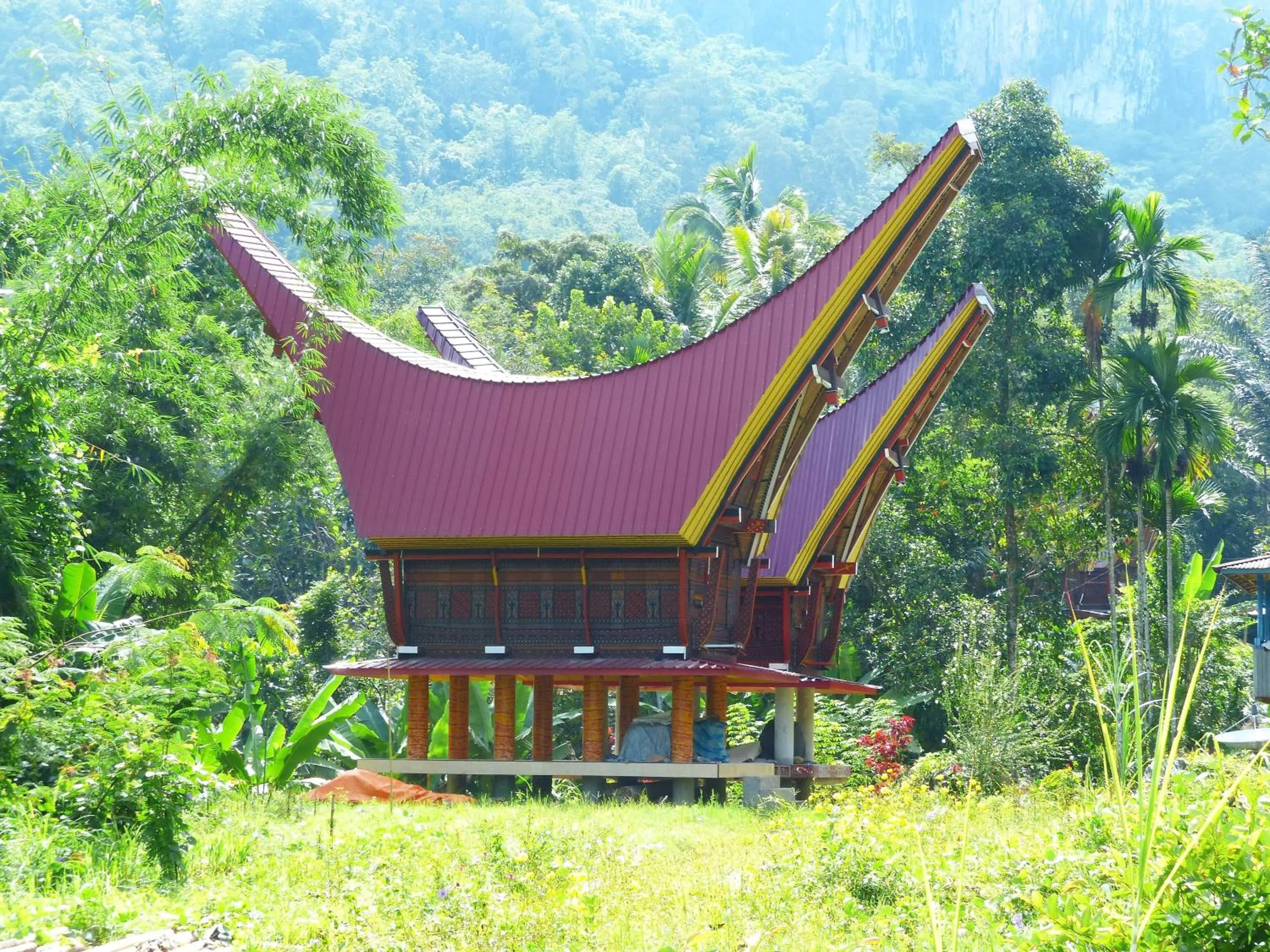 Property building in Toraja Torsina Hotel