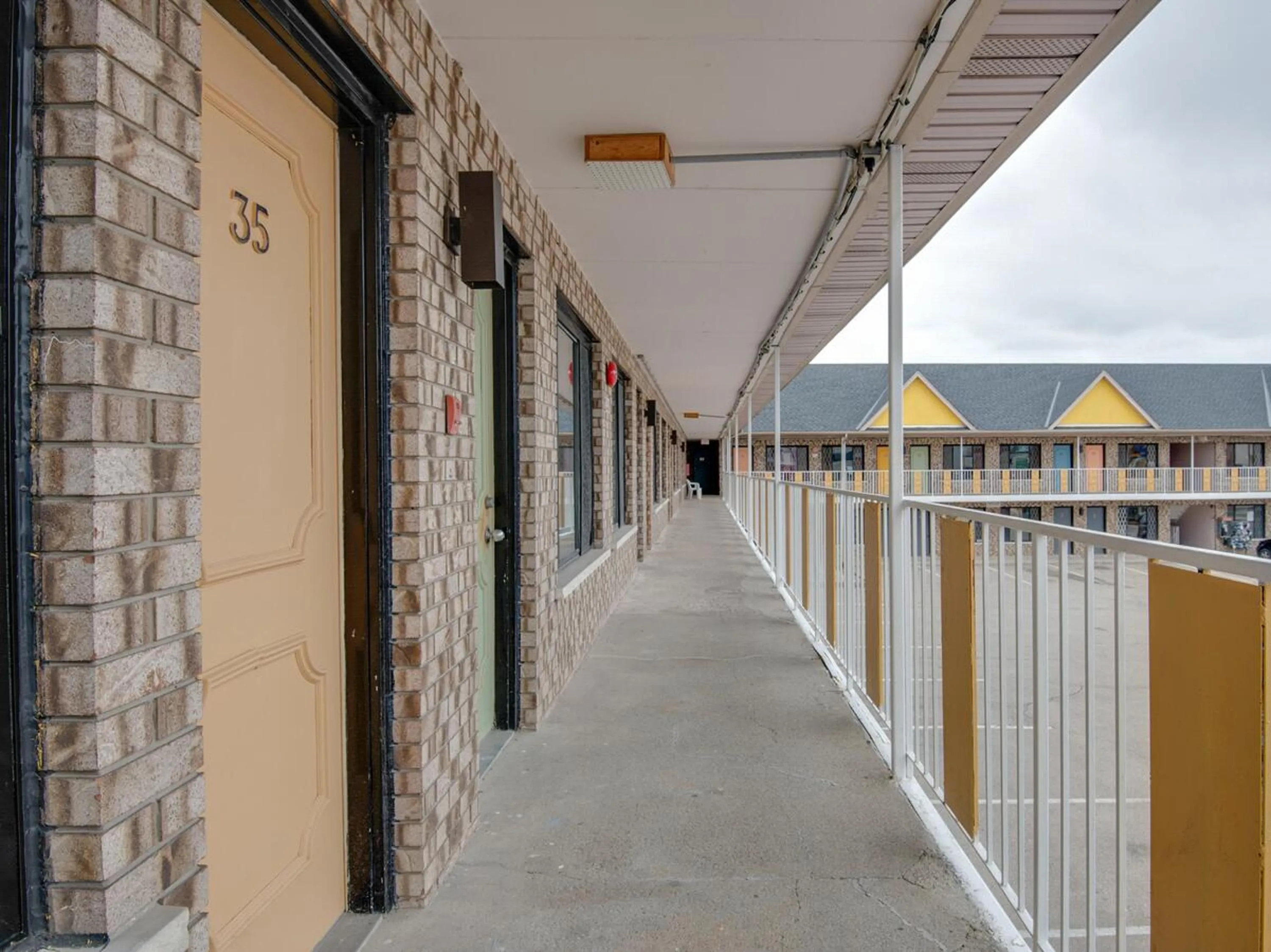 Balcony/Terrace in Falls Inn Near Casino Niagara By OYO