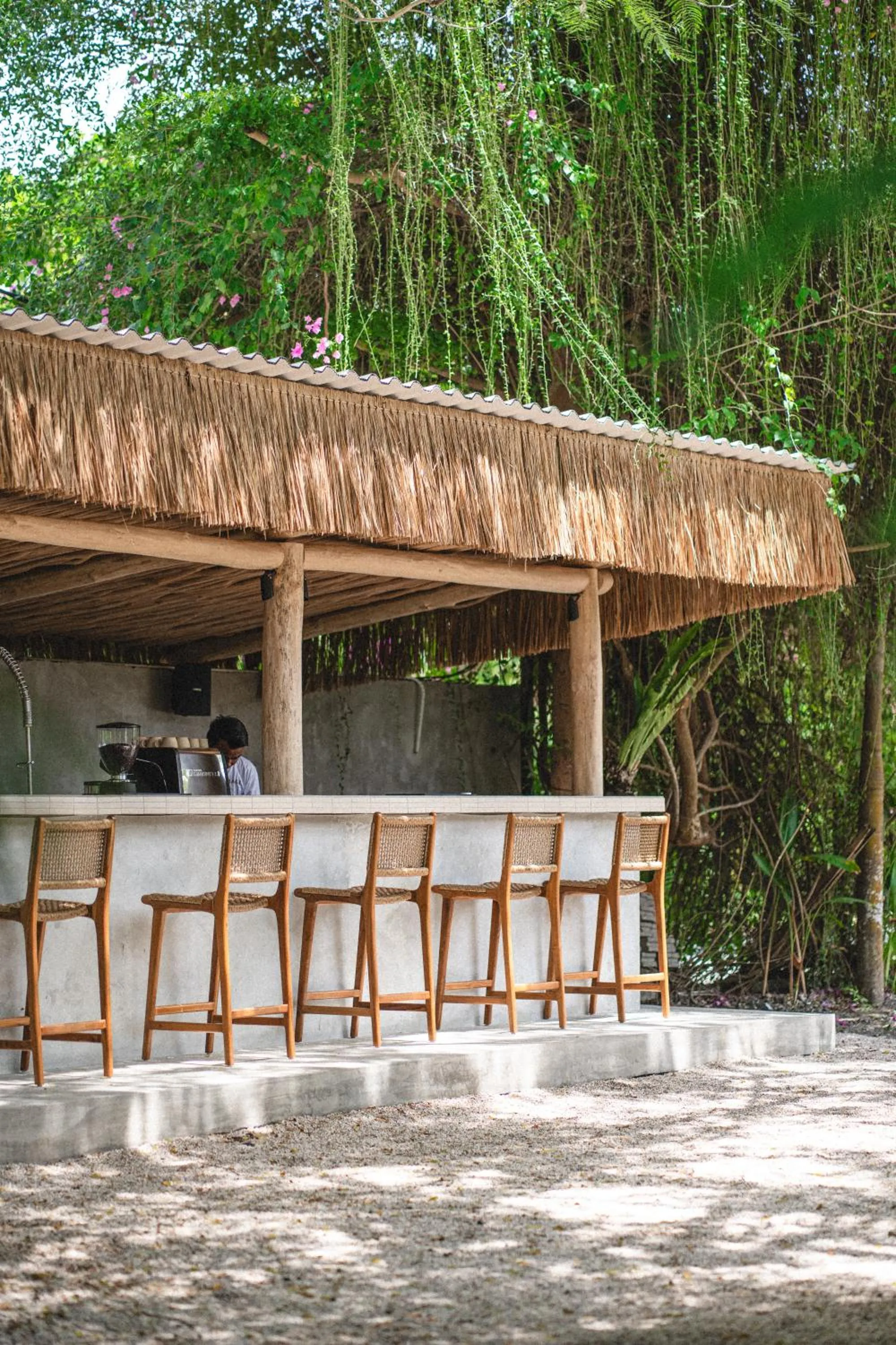 Restaurant/places to eat in Suku Lifestyle Hotel & Villas