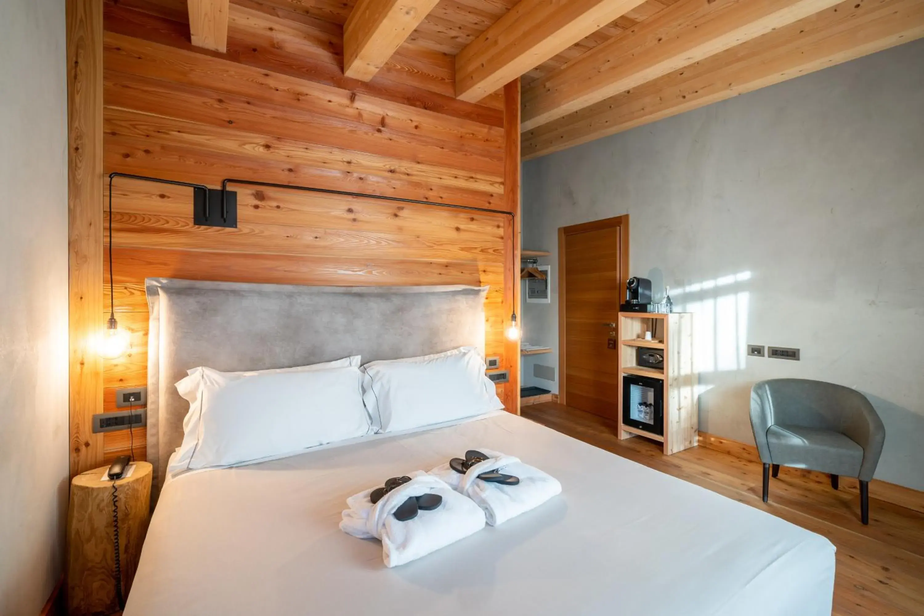 Standard Double Room in Au Charmant Petit Lac - Ecohotel Parc & Spa Standard Double Room in Au Charmant Petit Lac - Ecohotel Parc & Spa