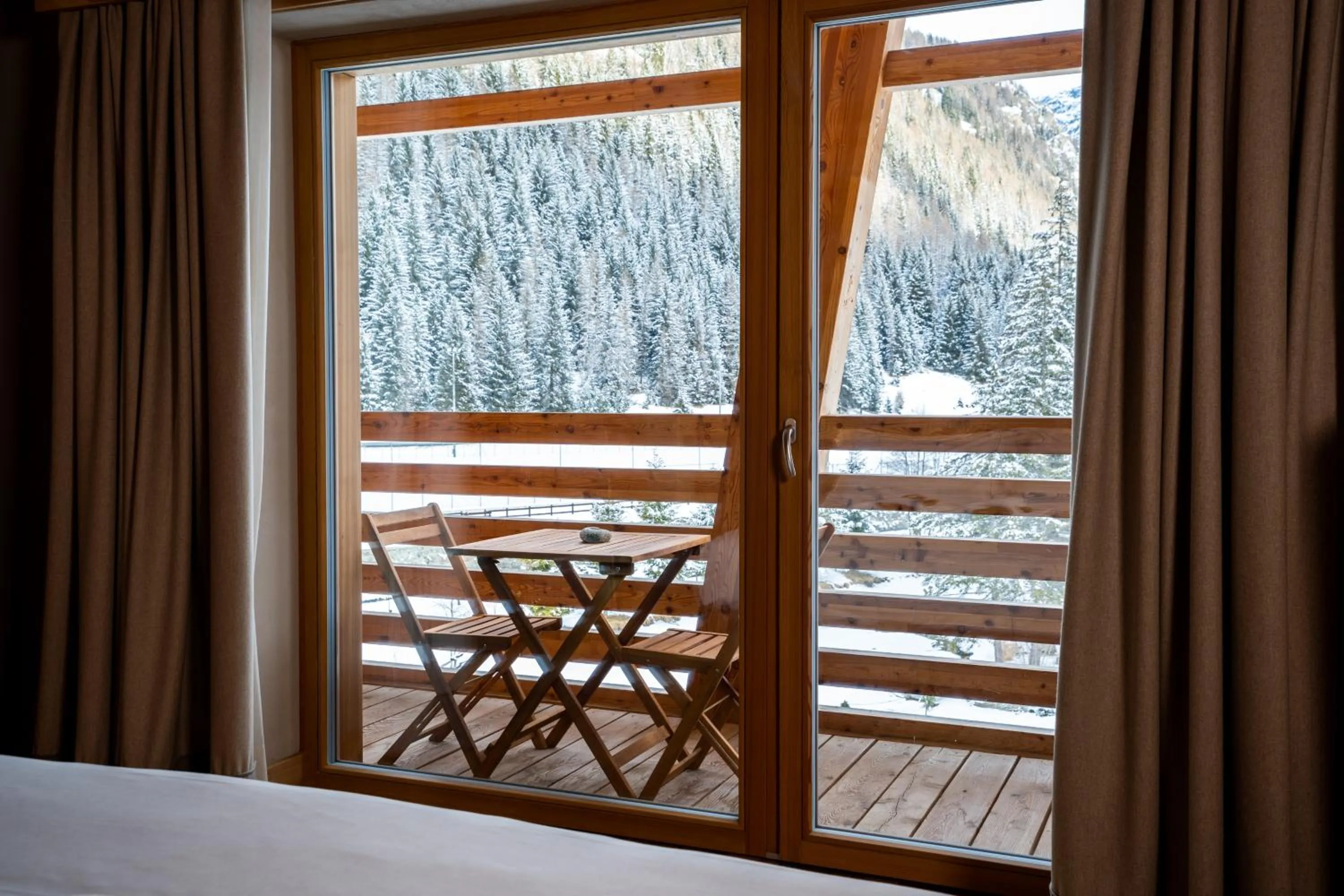 View (from property/room) in Au Charmant Petit Lac - Ecohotel Parc & Spa