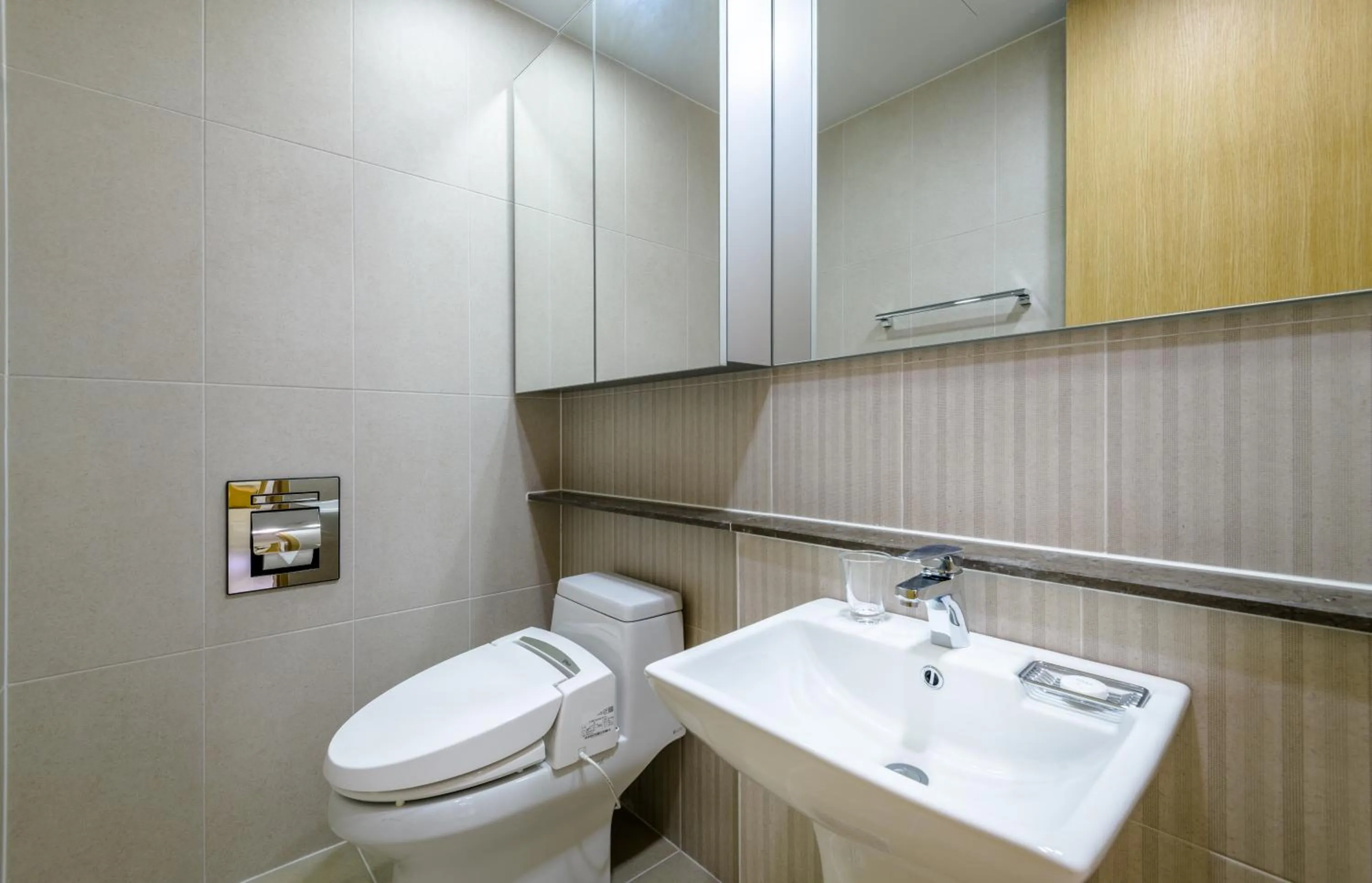 Toilet in Seaside Arden