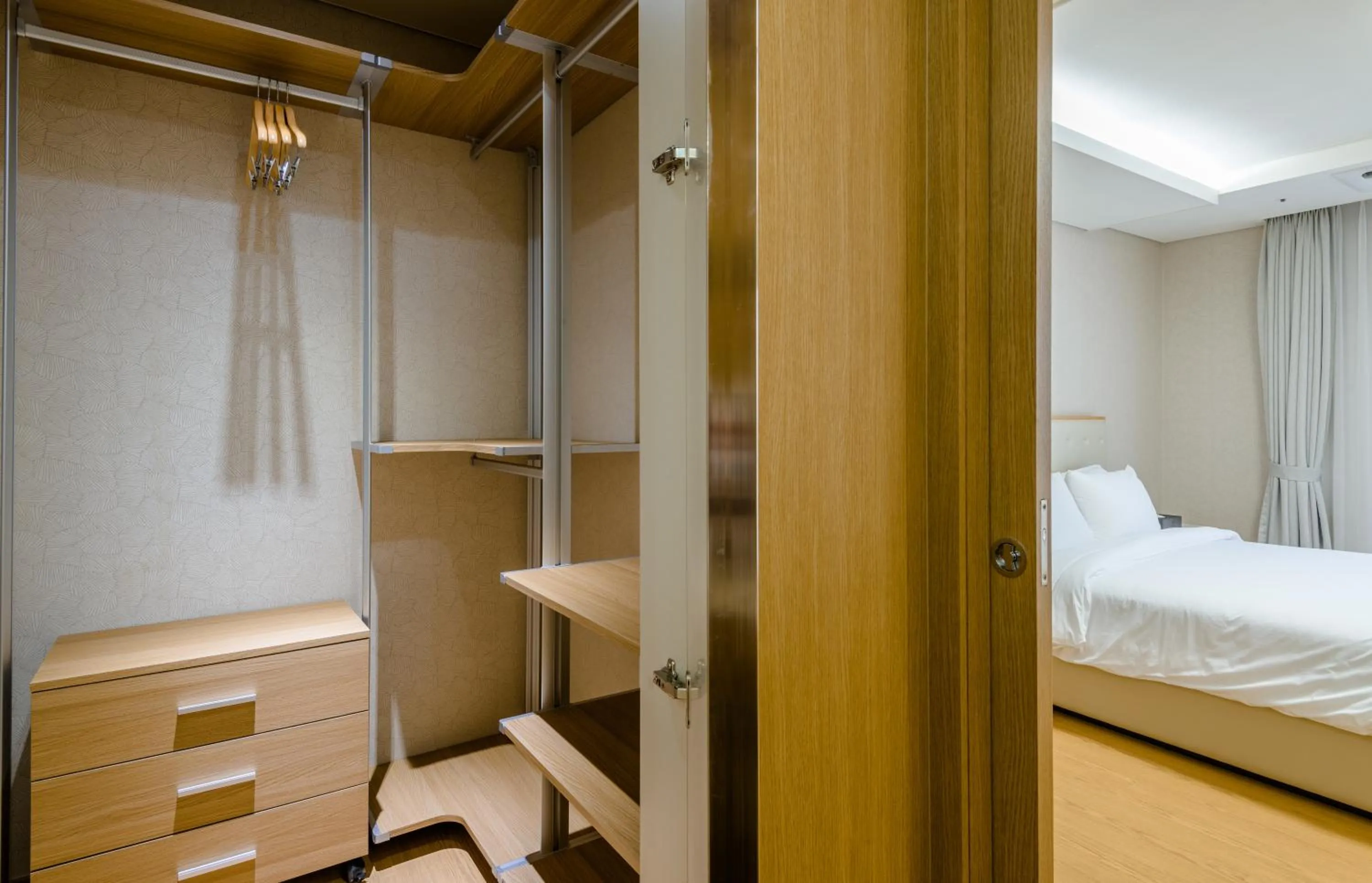 Bedroom, Bed in Seaside Arden