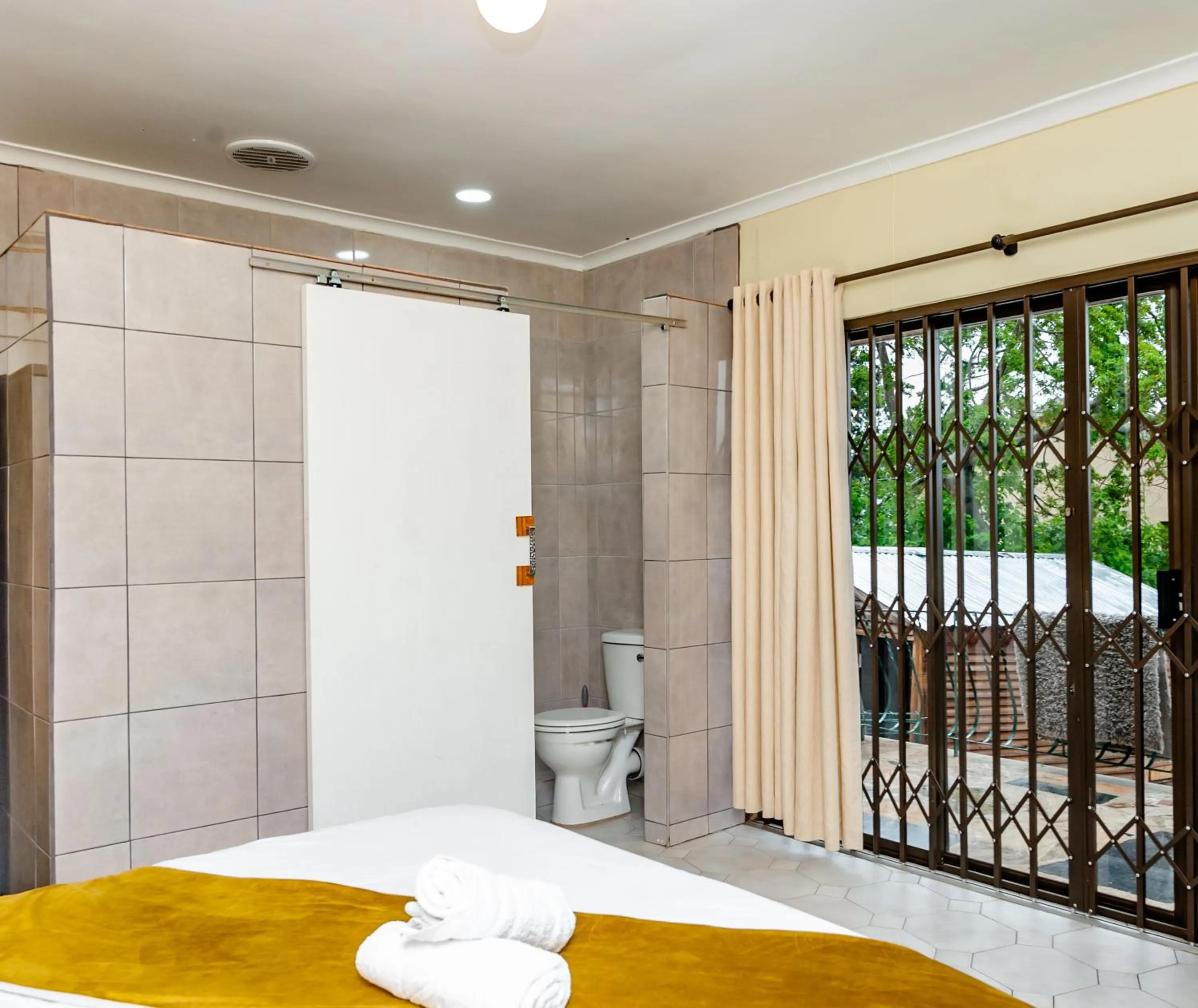 Bathroom in Nkosazana Guest House