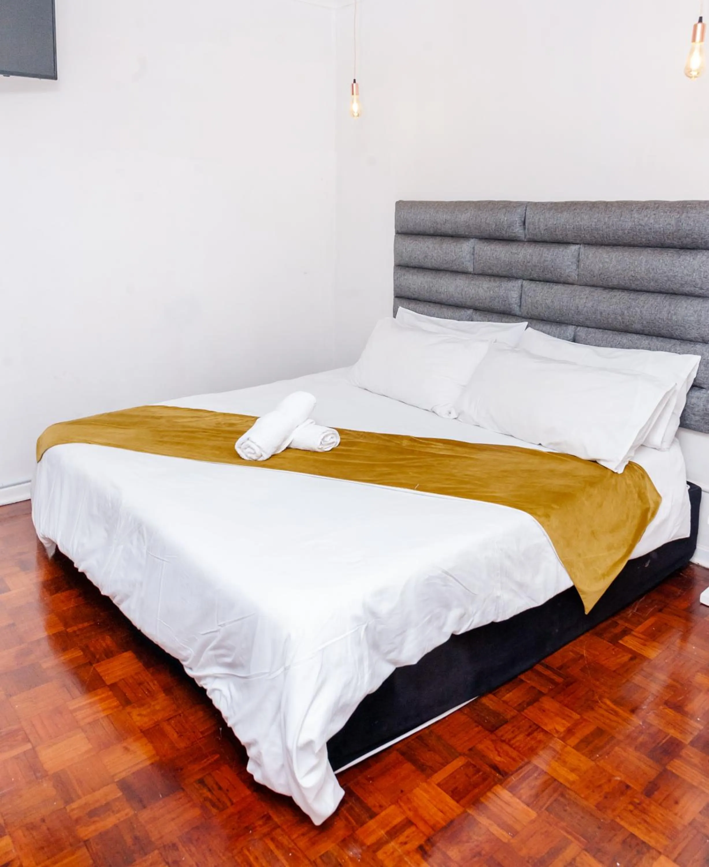 Property building, Bed in Nkosazana Guest House