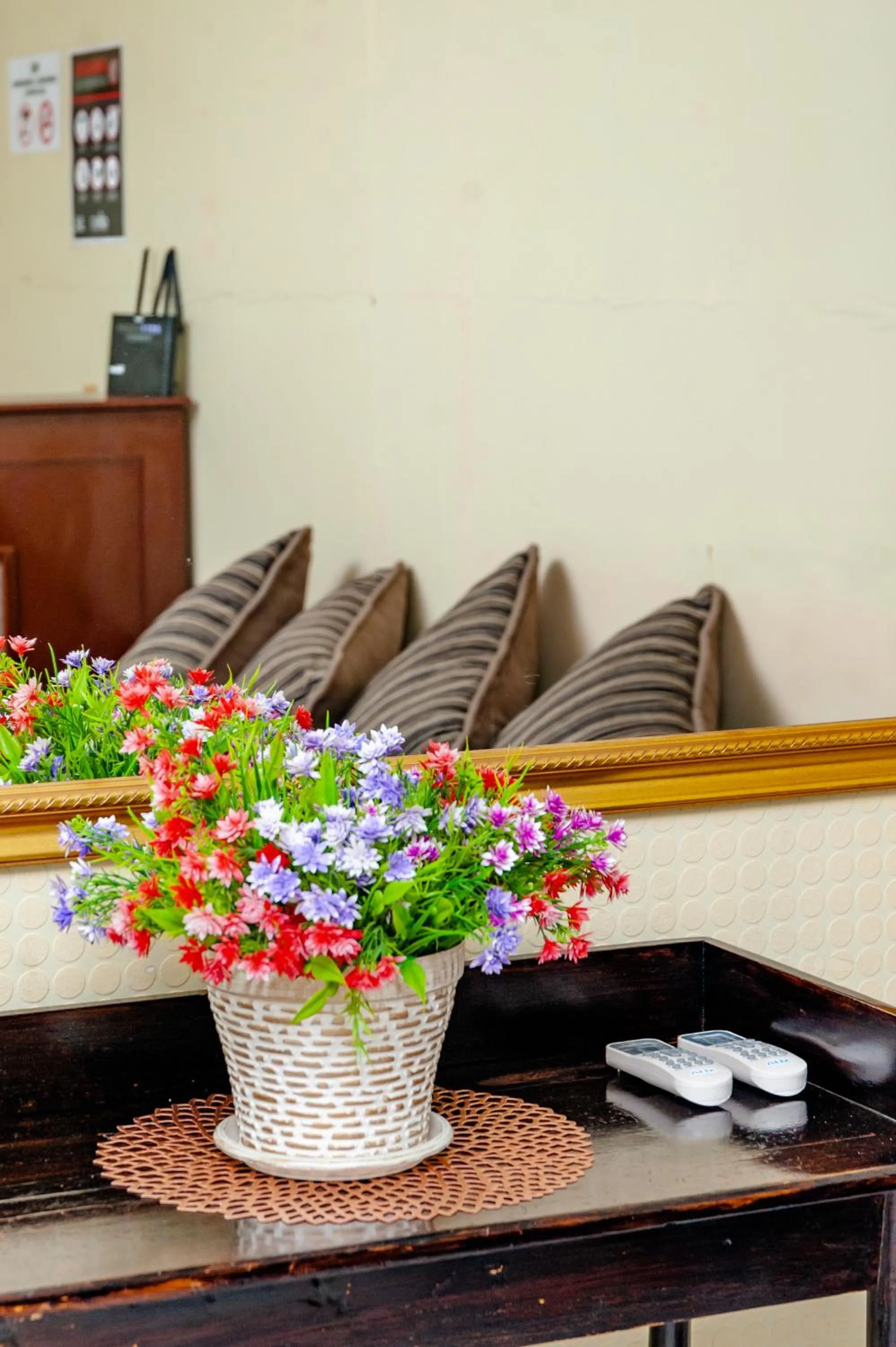 Living room in Nkosazana Guest House