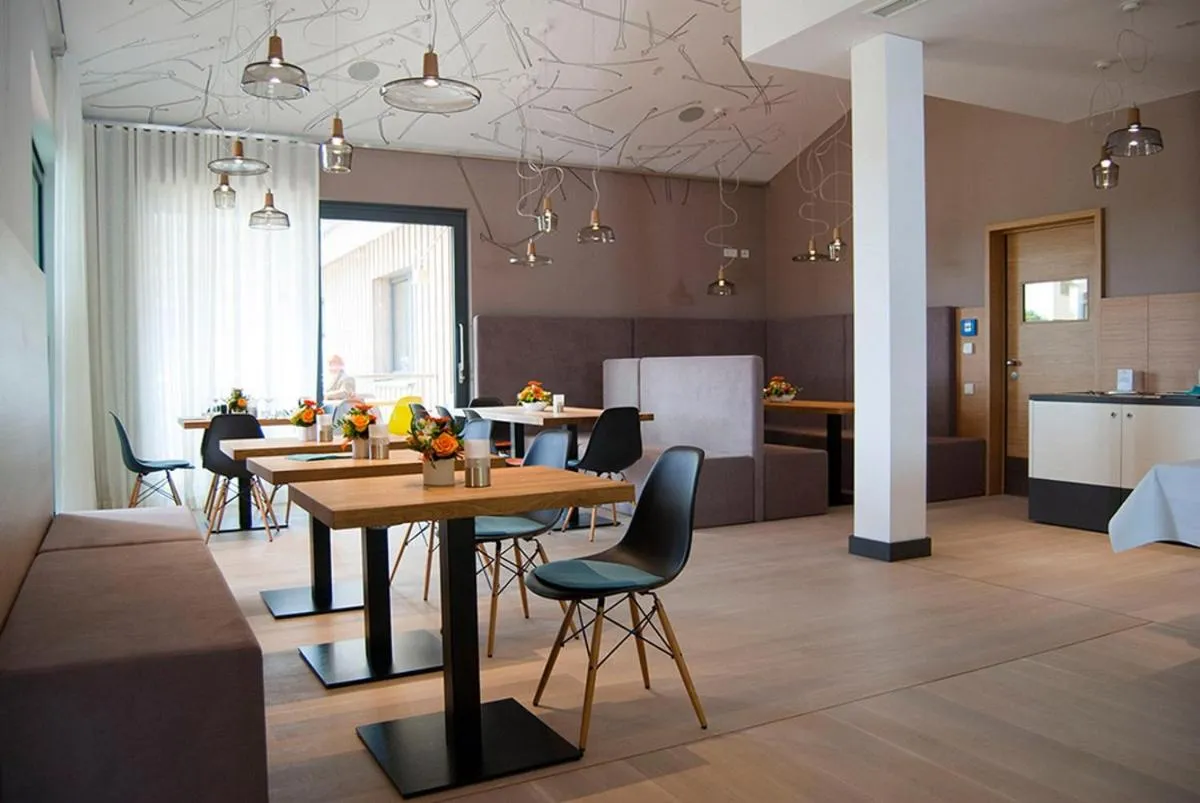 Restaurant/places to eat in TraumHaus im Elsterpark