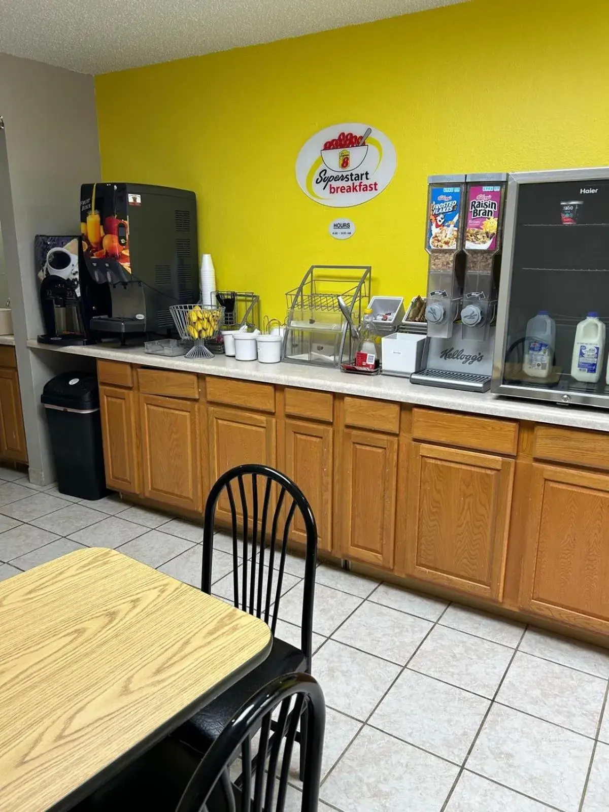 Breakfast in Super 8 by Wyndham Blair Breakfast in Super 8 by Wyndham Blair
