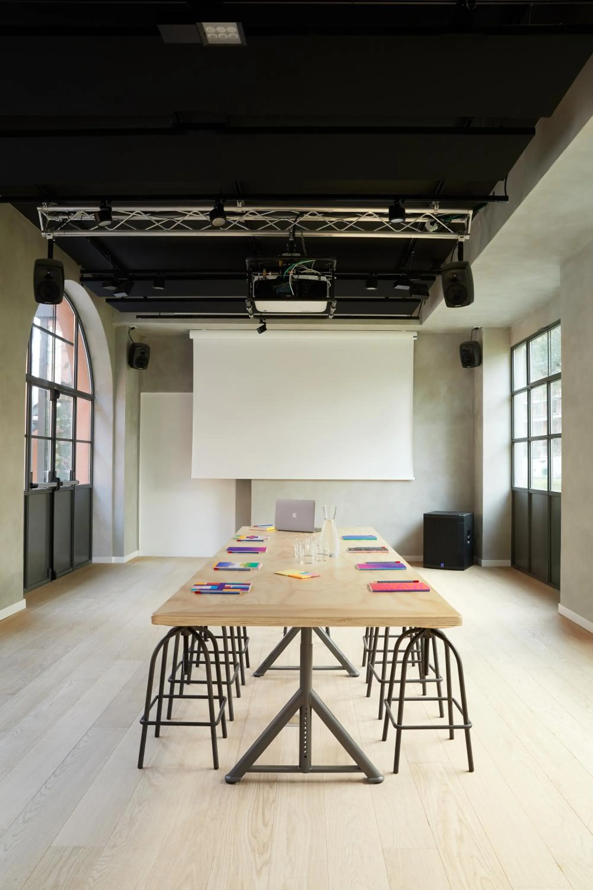 Business facilities in Combo Milano