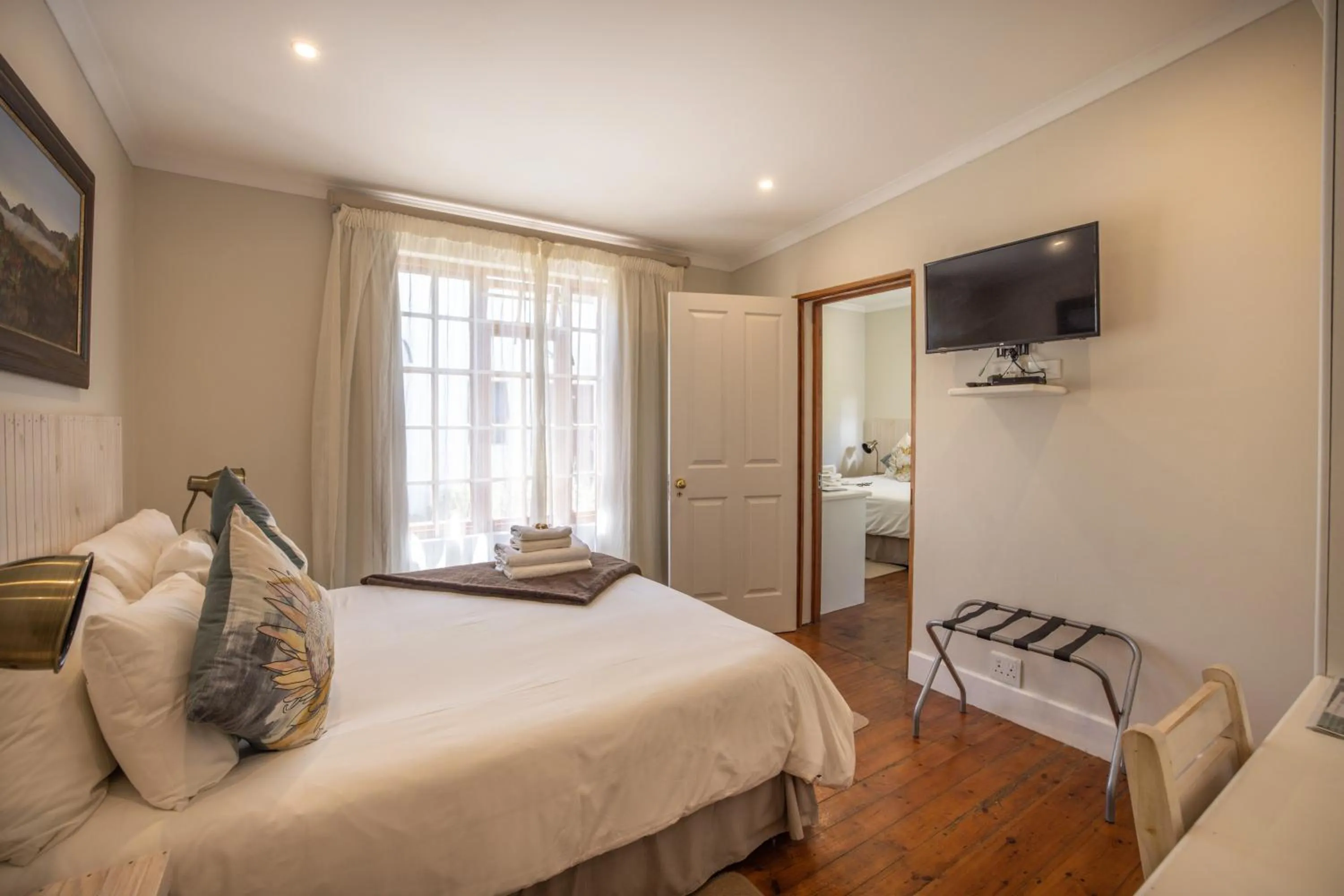 Photo of the whole room, Bed in Lanherne Guest House Bed & Breakfast