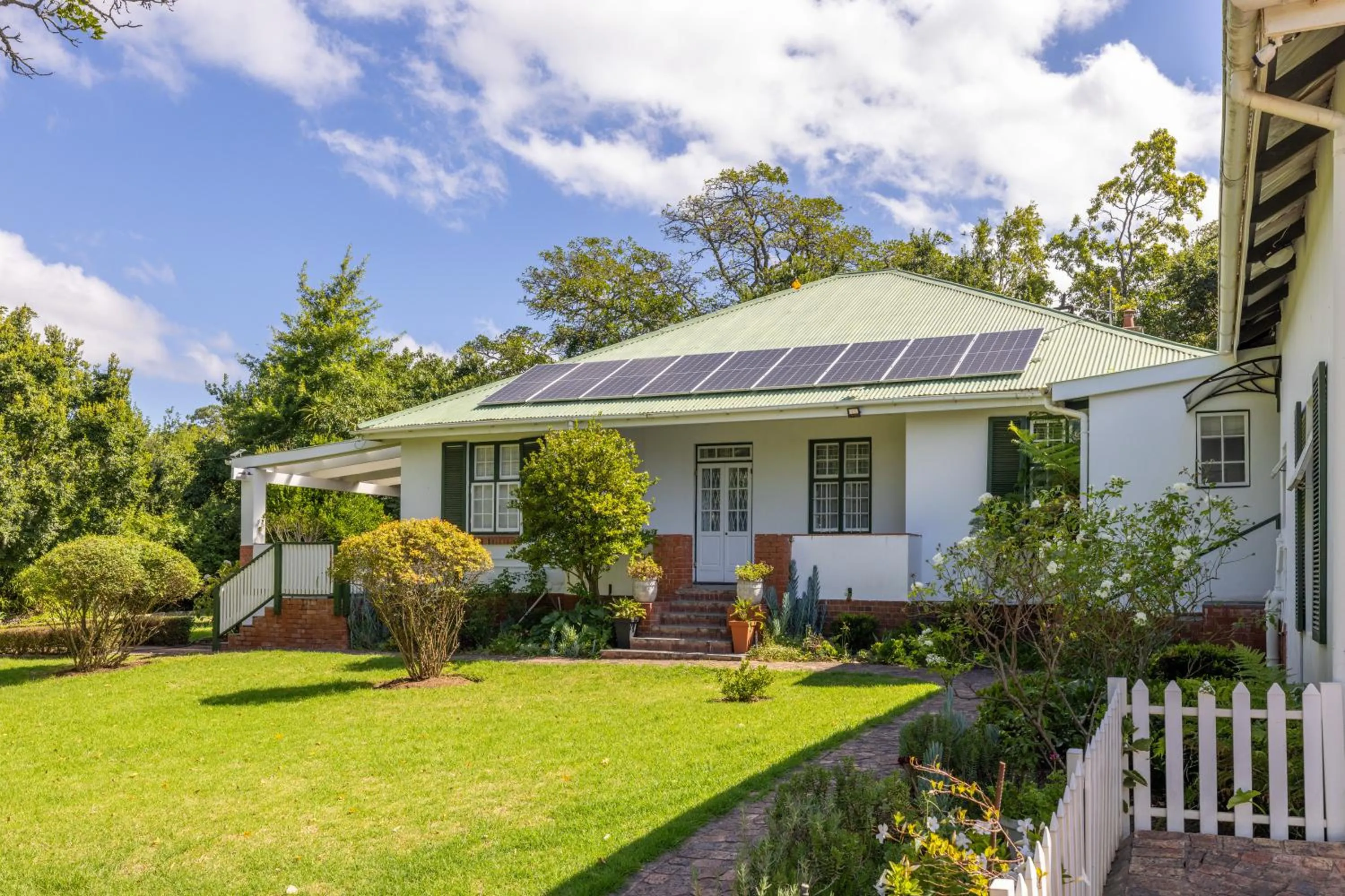 Property building in Lanherne Guest House Bed & Breakfast