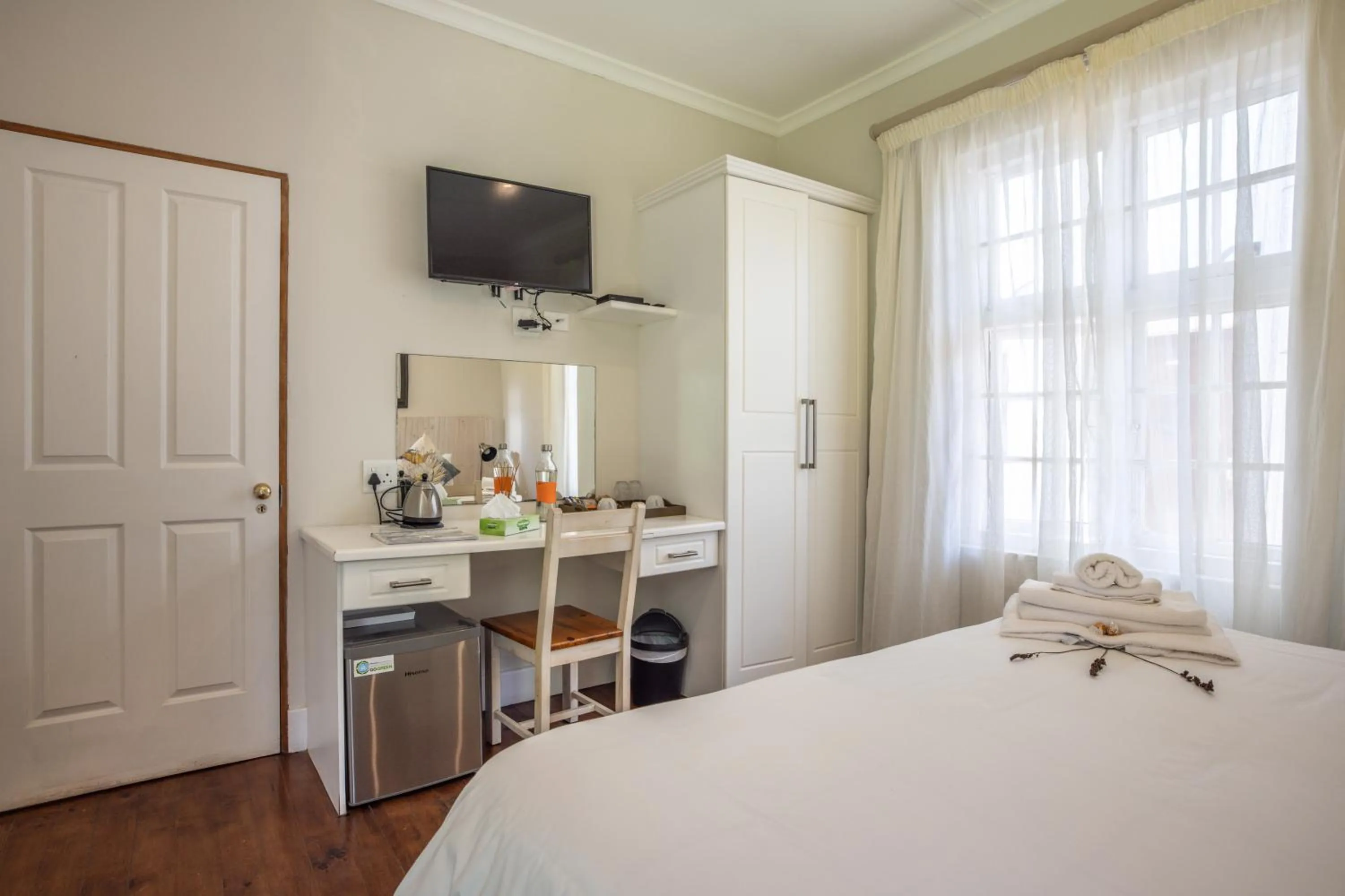 TV and multimedia, Bed in Lanherne Guest House Bed & Breakfast