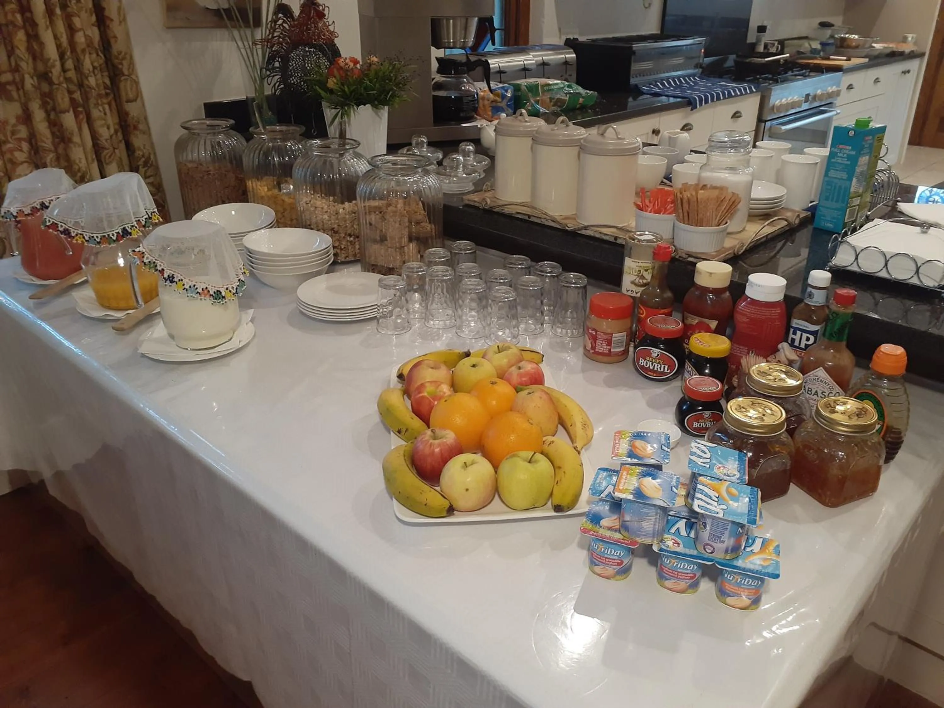 Kitchen or kitchenette in Lanherne Guest House Bed & Breakfast