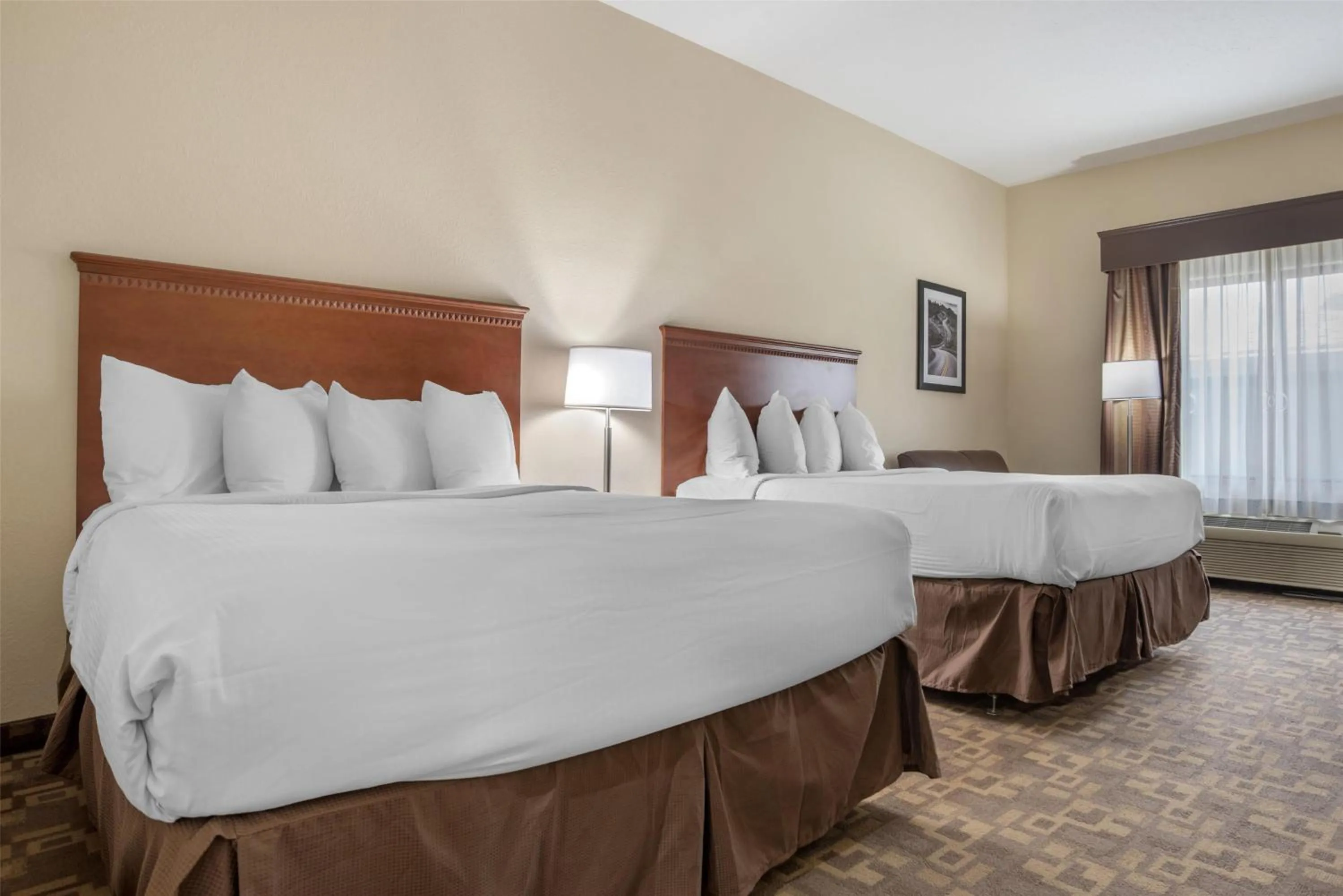 Bedroom, Bed in Best Western Opp Inn